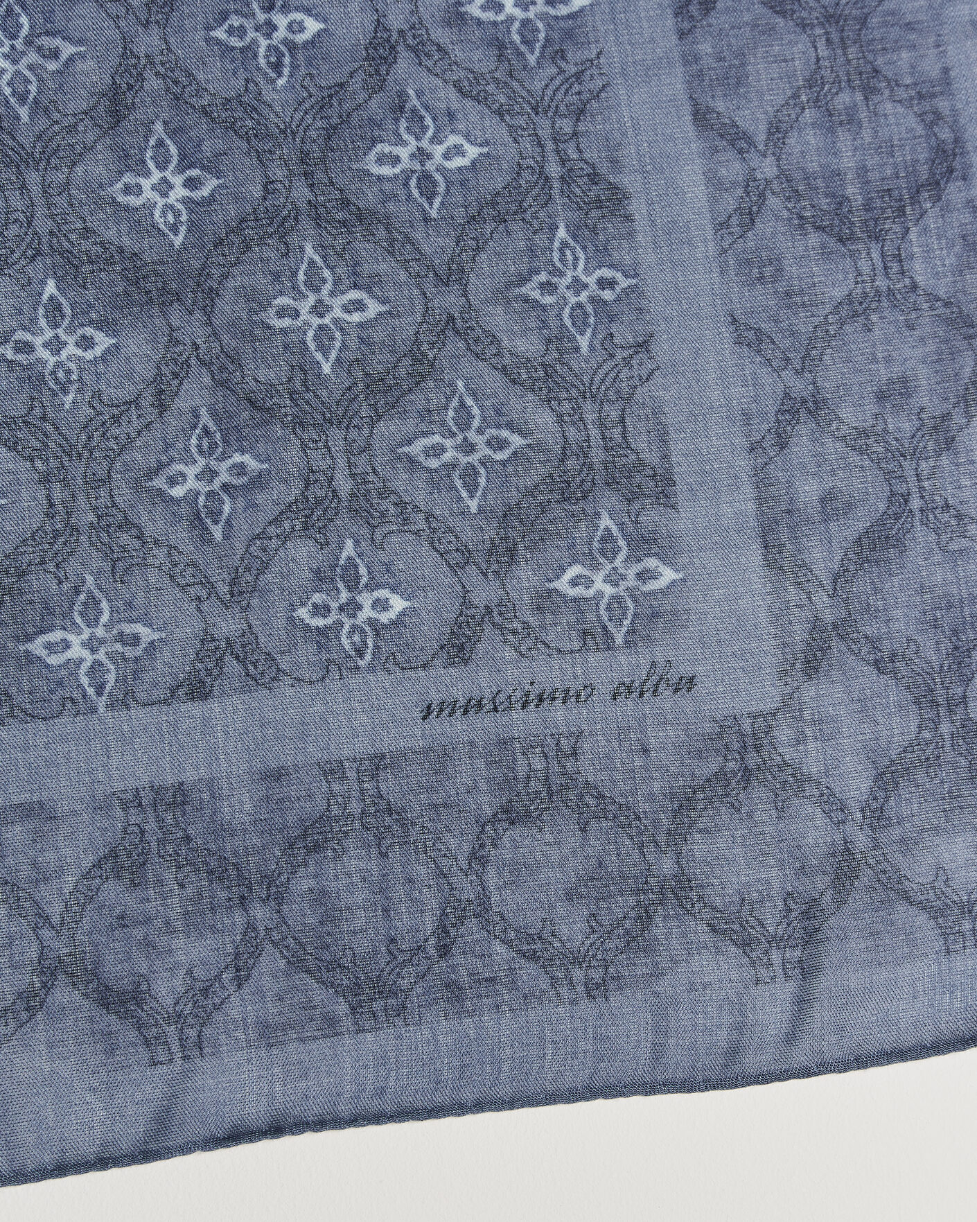 Herr | Scarves | Massimo Alba | Cashmere/Silk Bandana Navy