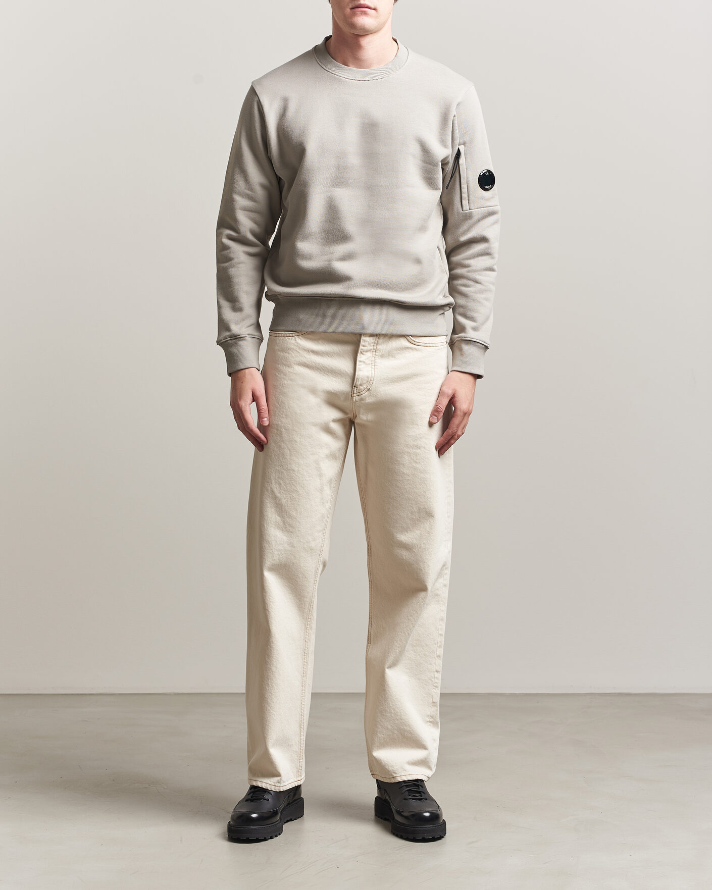 Herr | Tröjor | C.P. Company | Diagonal Raised Fleece Lens Sweatshirt Light Grey