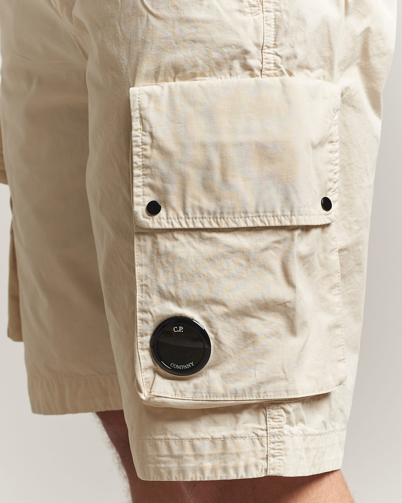 Herr | Shorts | C.P. Company | Cotton Gabardine Cargo Shorts Cream
