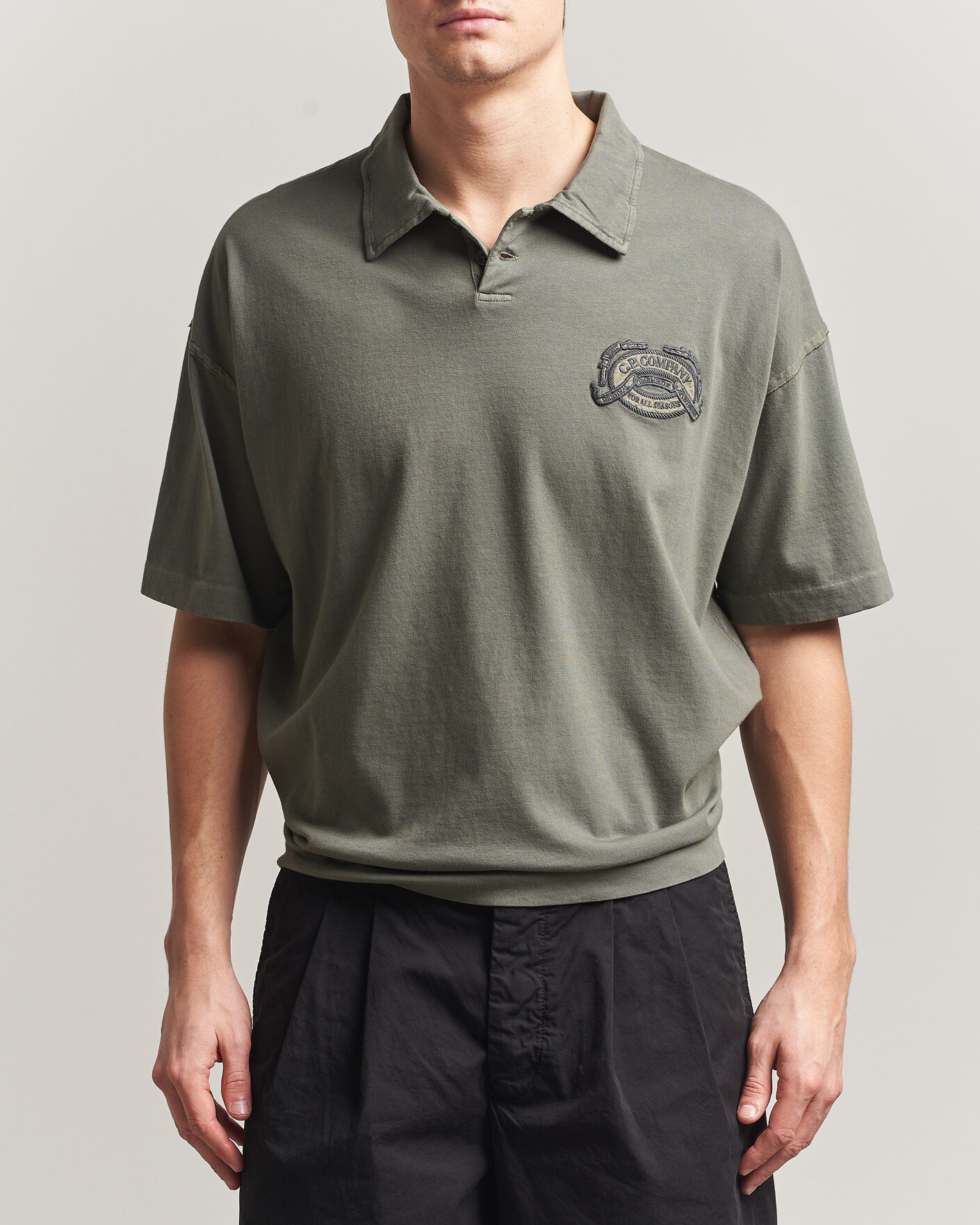 Herr | Pikéer | C.P. Company | Boxy Fit Cotton Logo Polo Dark Green