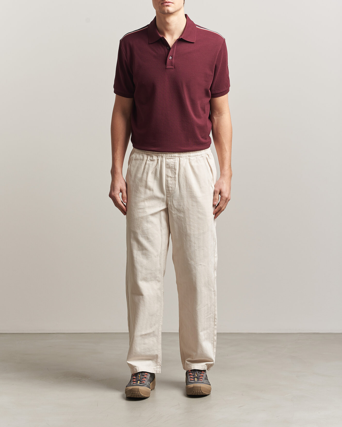 Herr | Pikéer | Moncler | Tricolore Shoulder Polo Burgundy