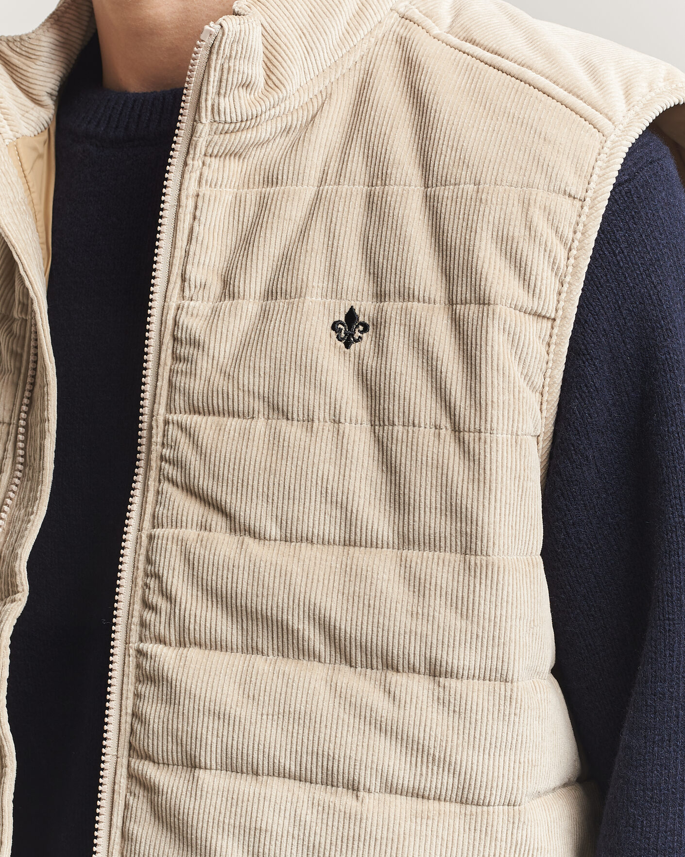 Herr | Västar | Morris | Teddy Quilted Corduroy Vest Khaki