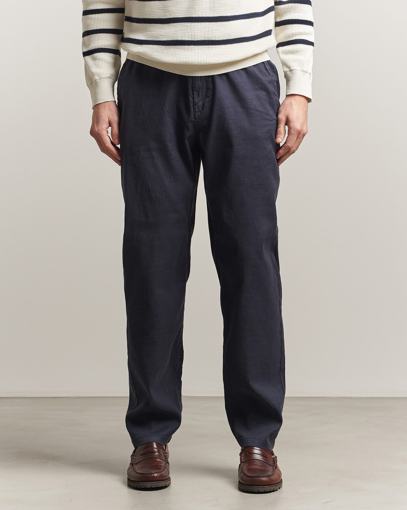 Herr | Byxor | Morris | Fenix Linen Trousers Navy