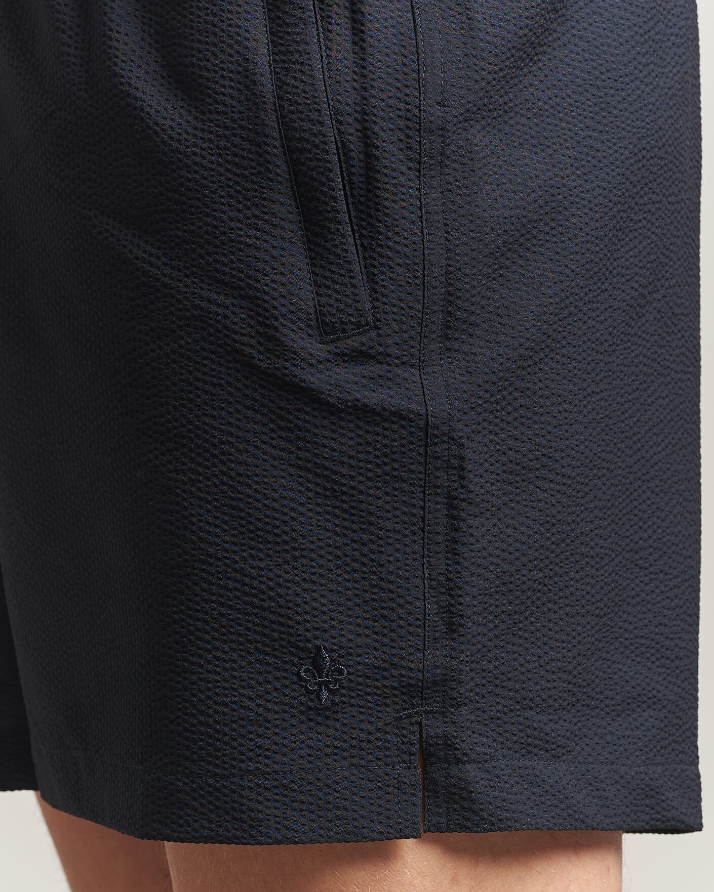 Herr | Badbyxor | Morris | Seersucker Bathing Trunks Dark Blue