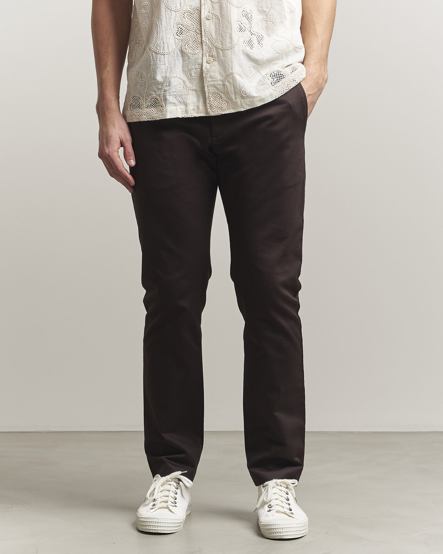 Herr | Byxor | NN07 | Theo Regular Fit Stretch Chinos Deep Truffle
