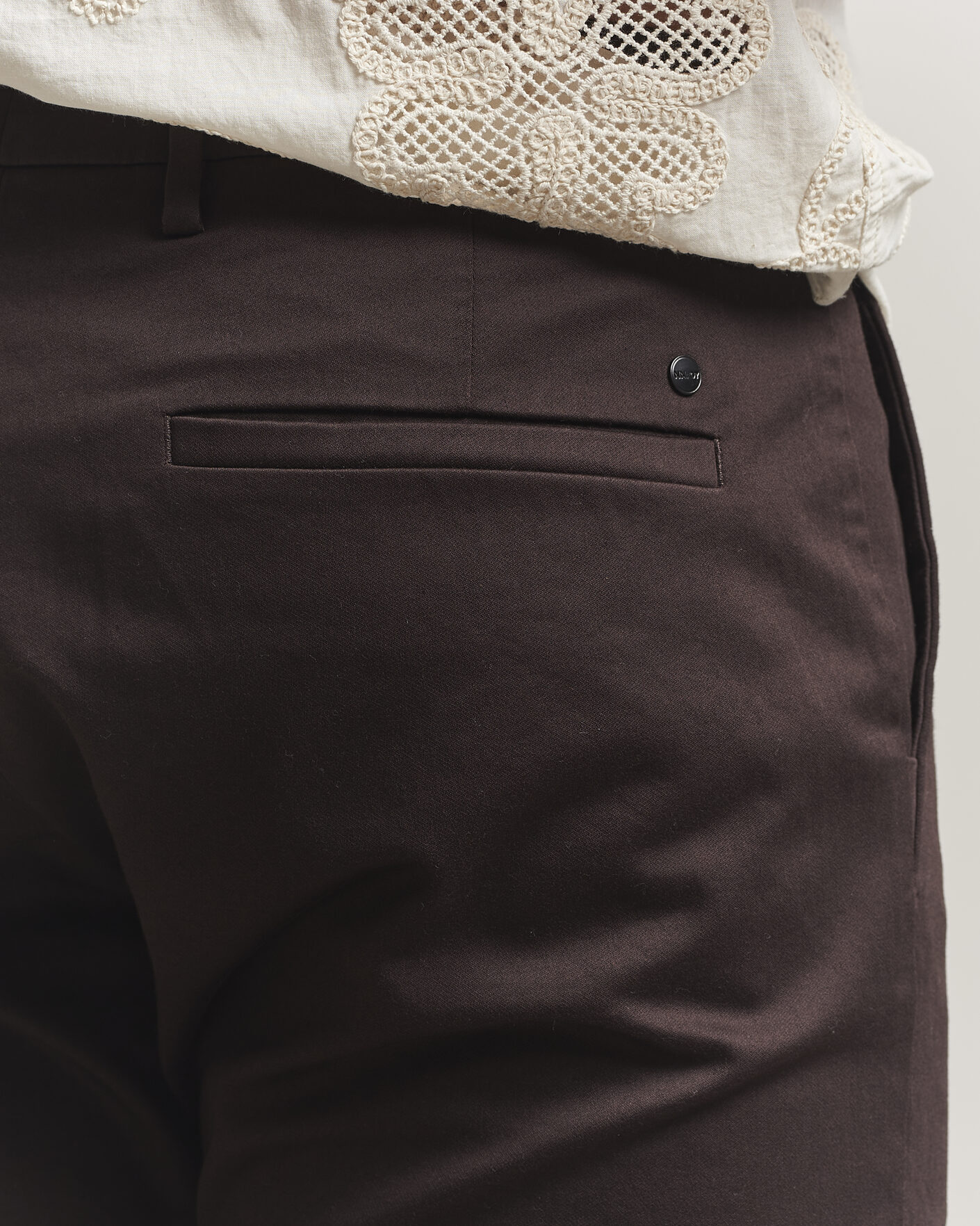Herr | Byxor | NN07 | Theo Regular Fit Stretch Chinos Deep Truffle