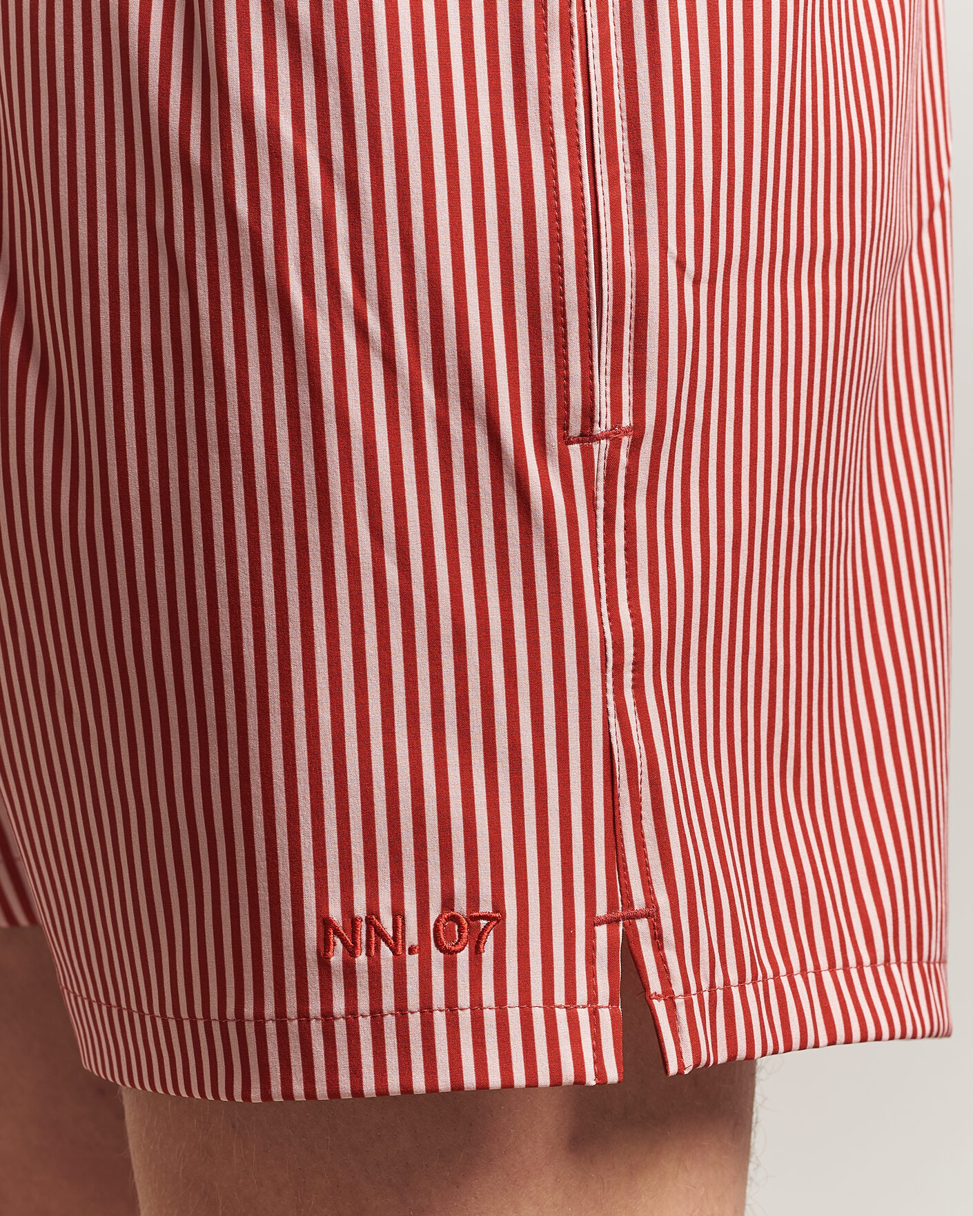 Herr | Badbyxor | NN07 | Holiday Swimshorts Red/White