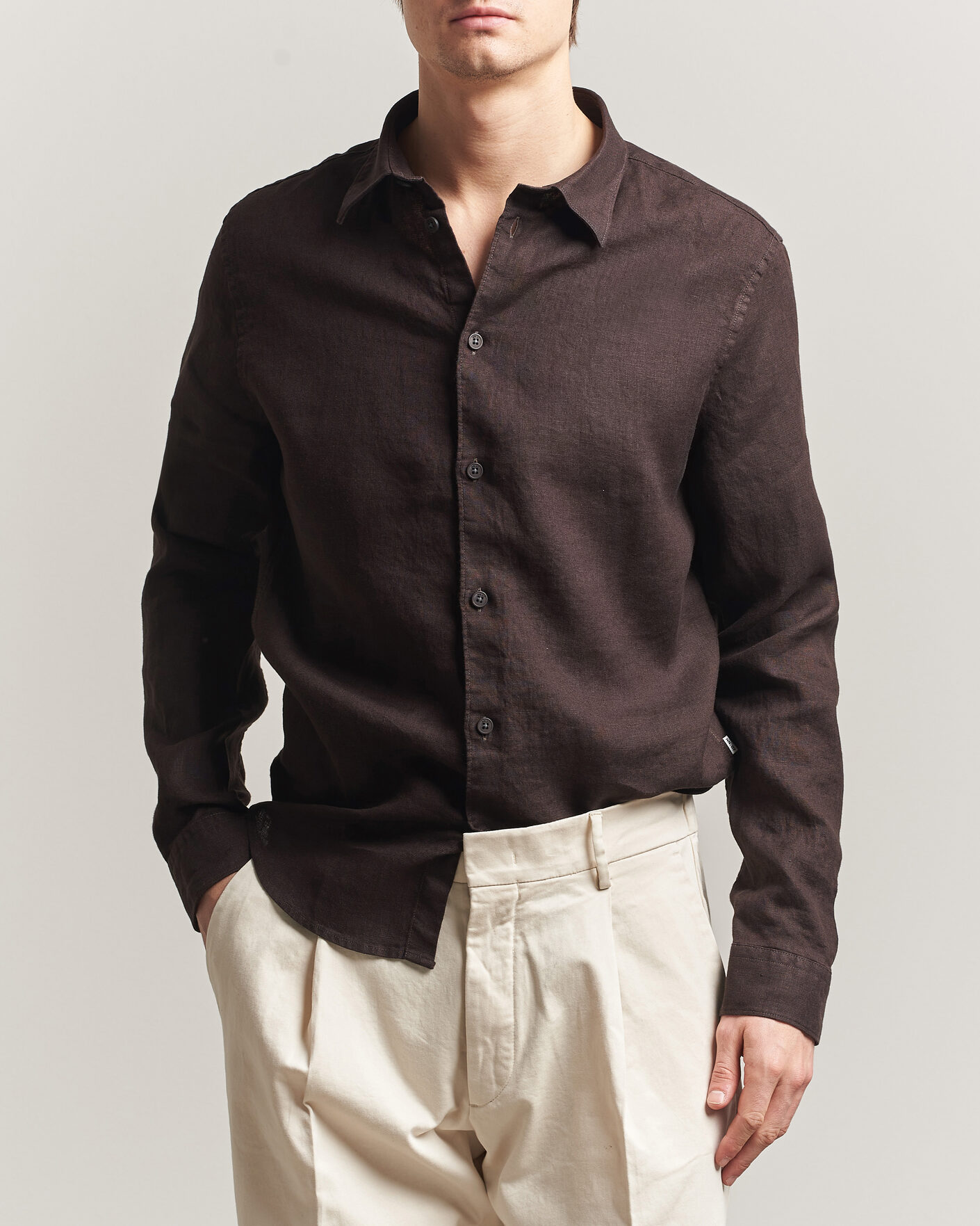 Herr | Skjortor | NN07 | Enzo Linen Shirt Deep Truffle