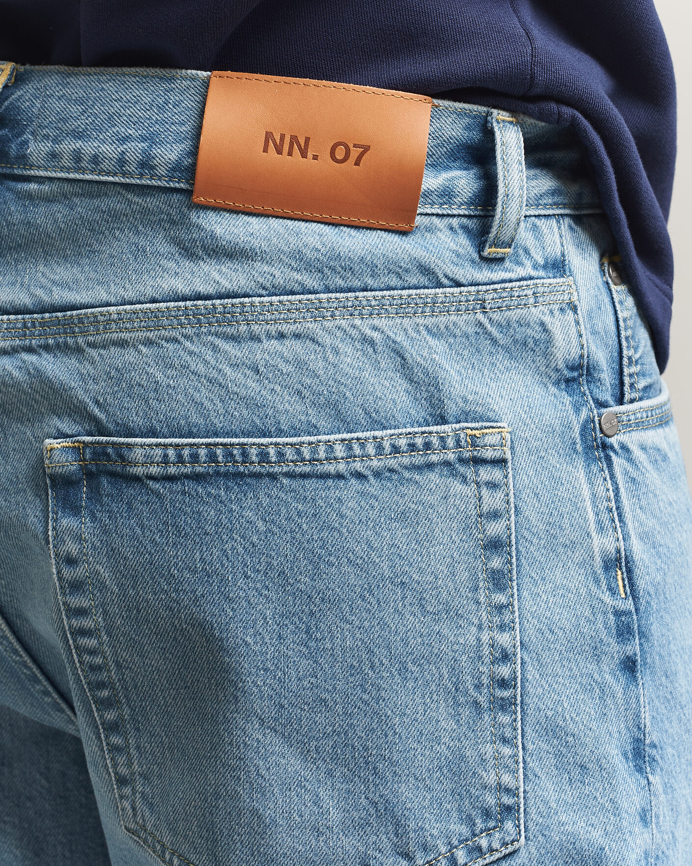 Herr | Skjortor | NN07 | Otis Loose Fit Selvedge Jeans Light Blue