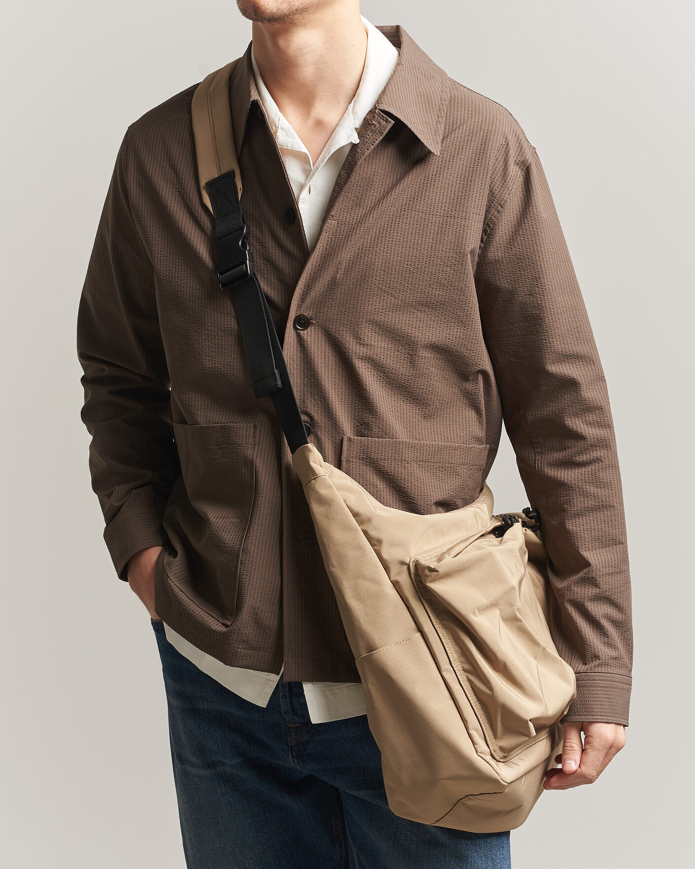 Herr | Väskor | NN07 | Nylon Ripstop Messenger Bag Desert Khaki