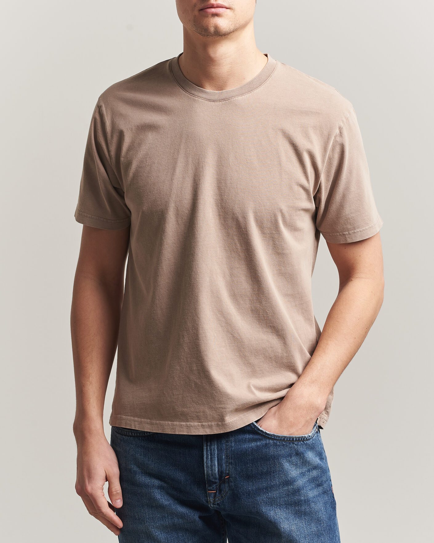 Herr | T-Shirts | Colorful Standard | Classic Organic T-Shirt Faded Khaki