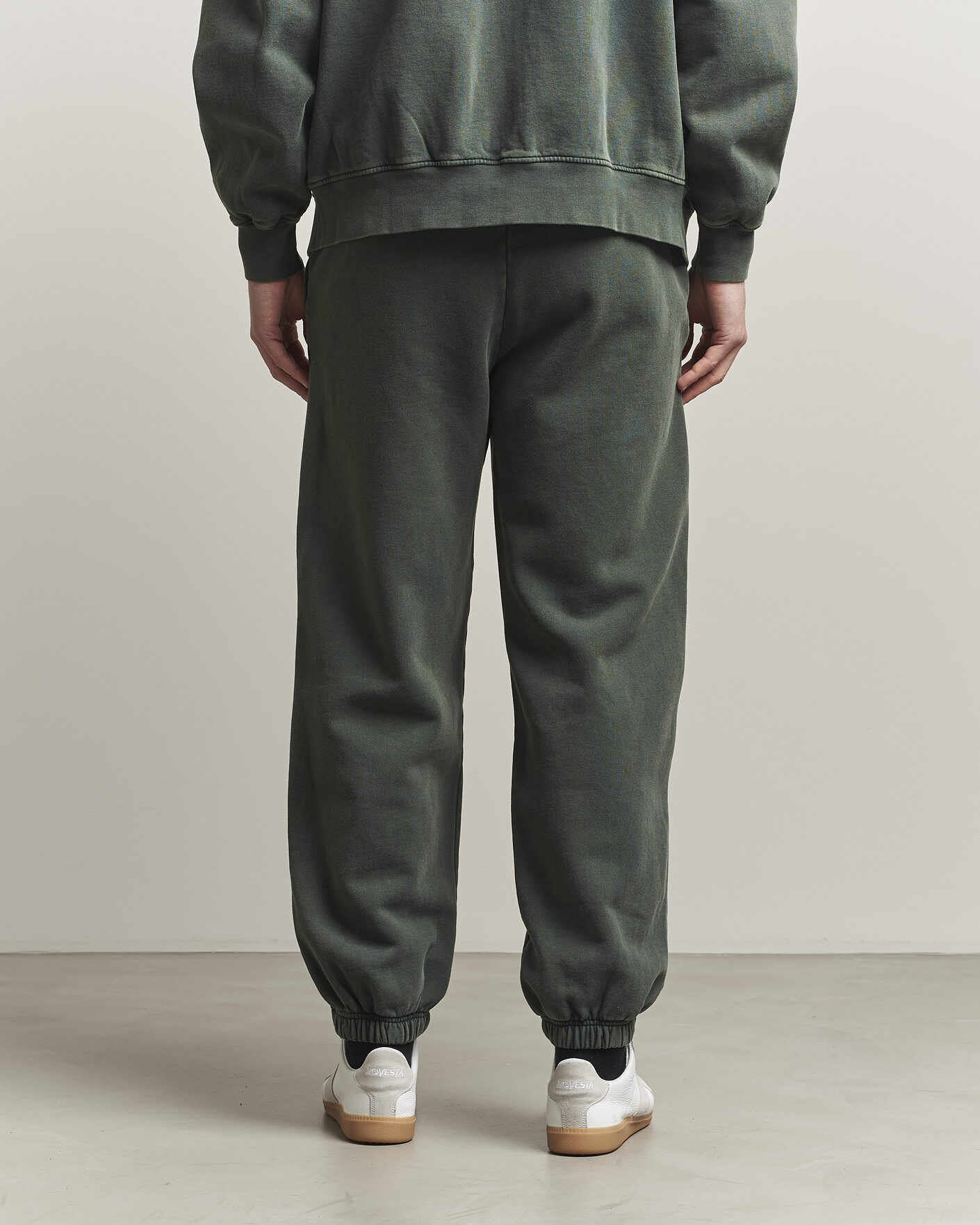 Herr | Byxor | Colorful Standard | Classic Organic Sweatpants Midnight Forest