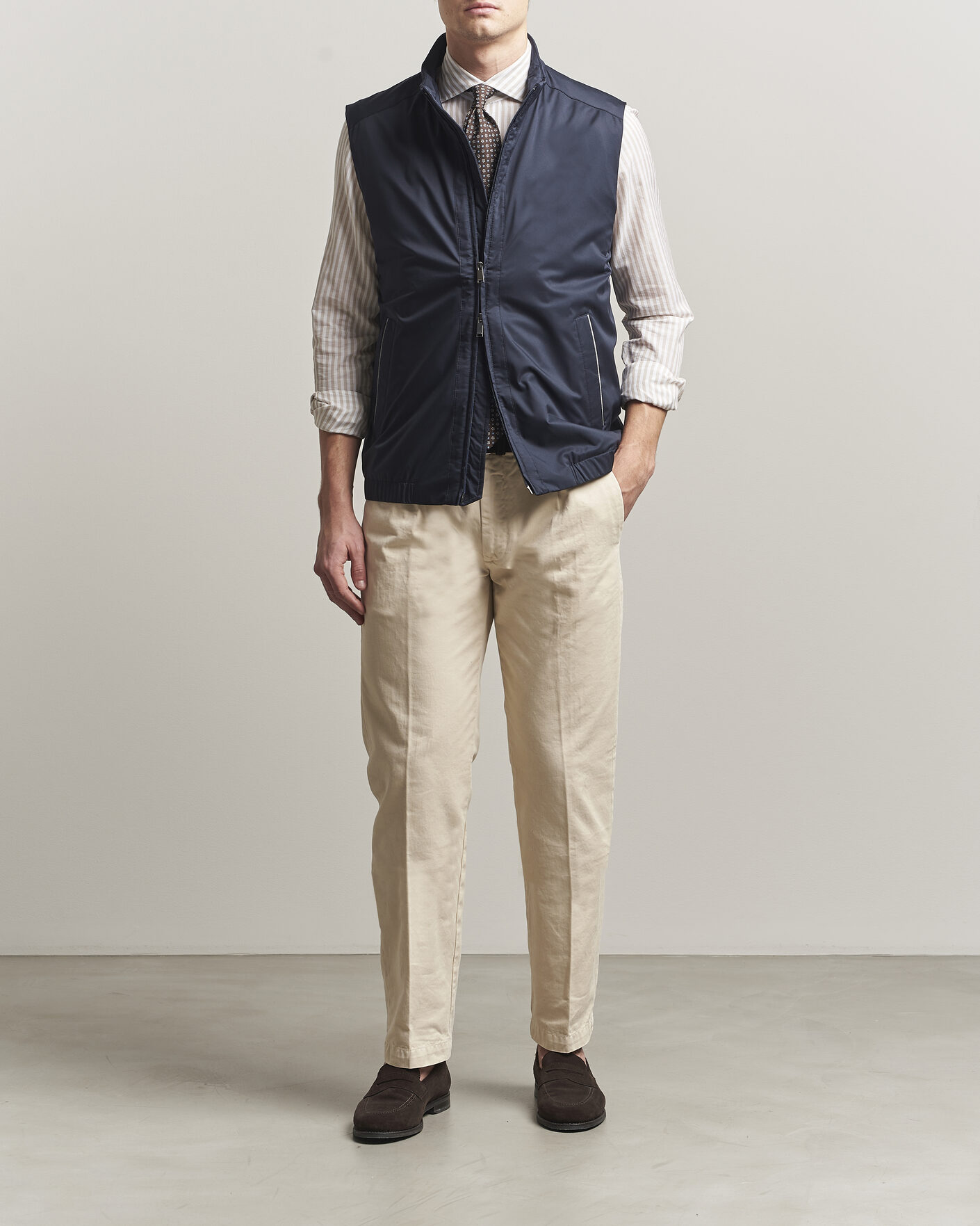 Herr | Västar | Eton | Lightweight Wind Vest Navy Blue