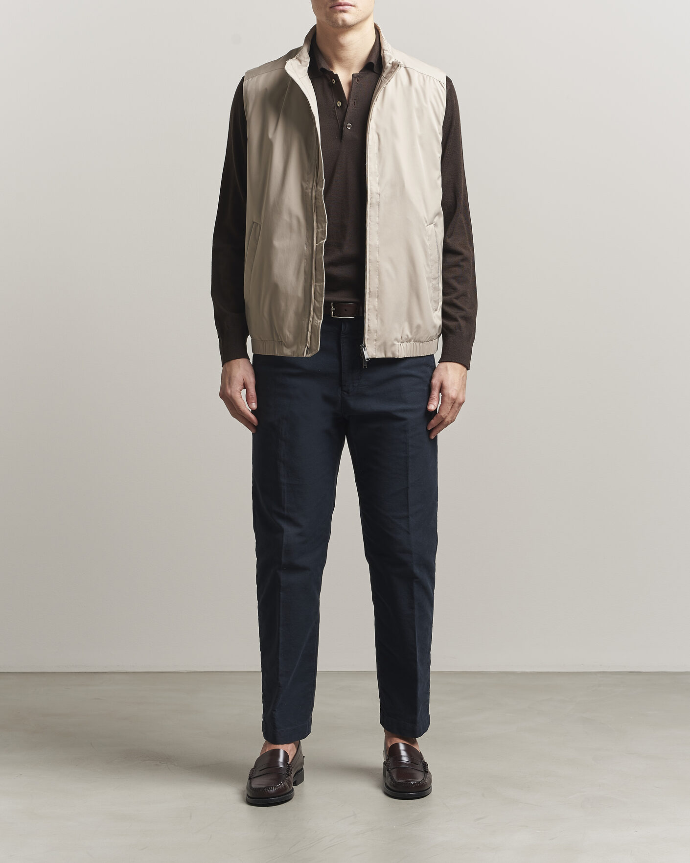 Herr | Västar | Eton | Lightweight Wind Vest Beige