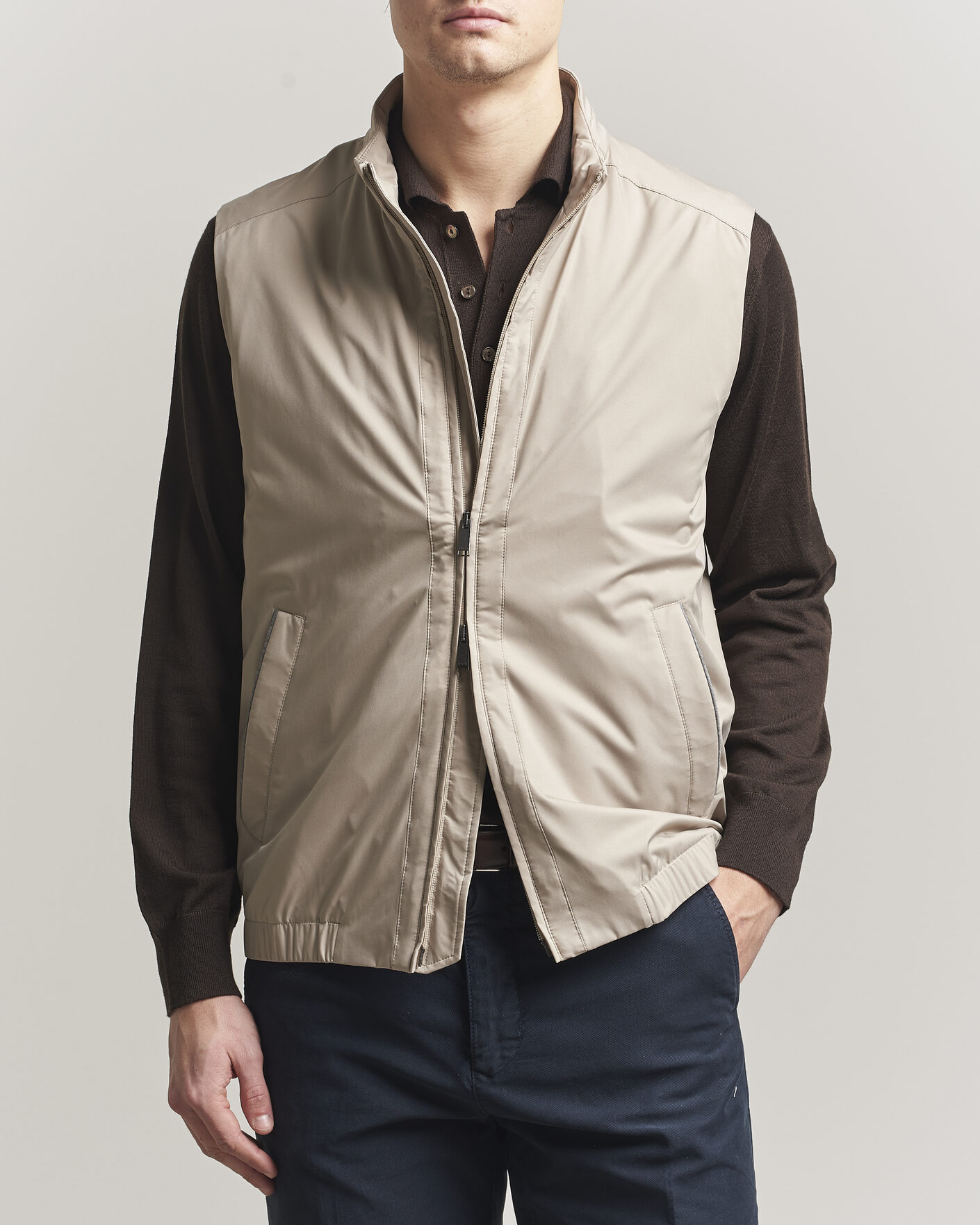 Herr | Västar | Eton | Lightweight Wind Vest Beige