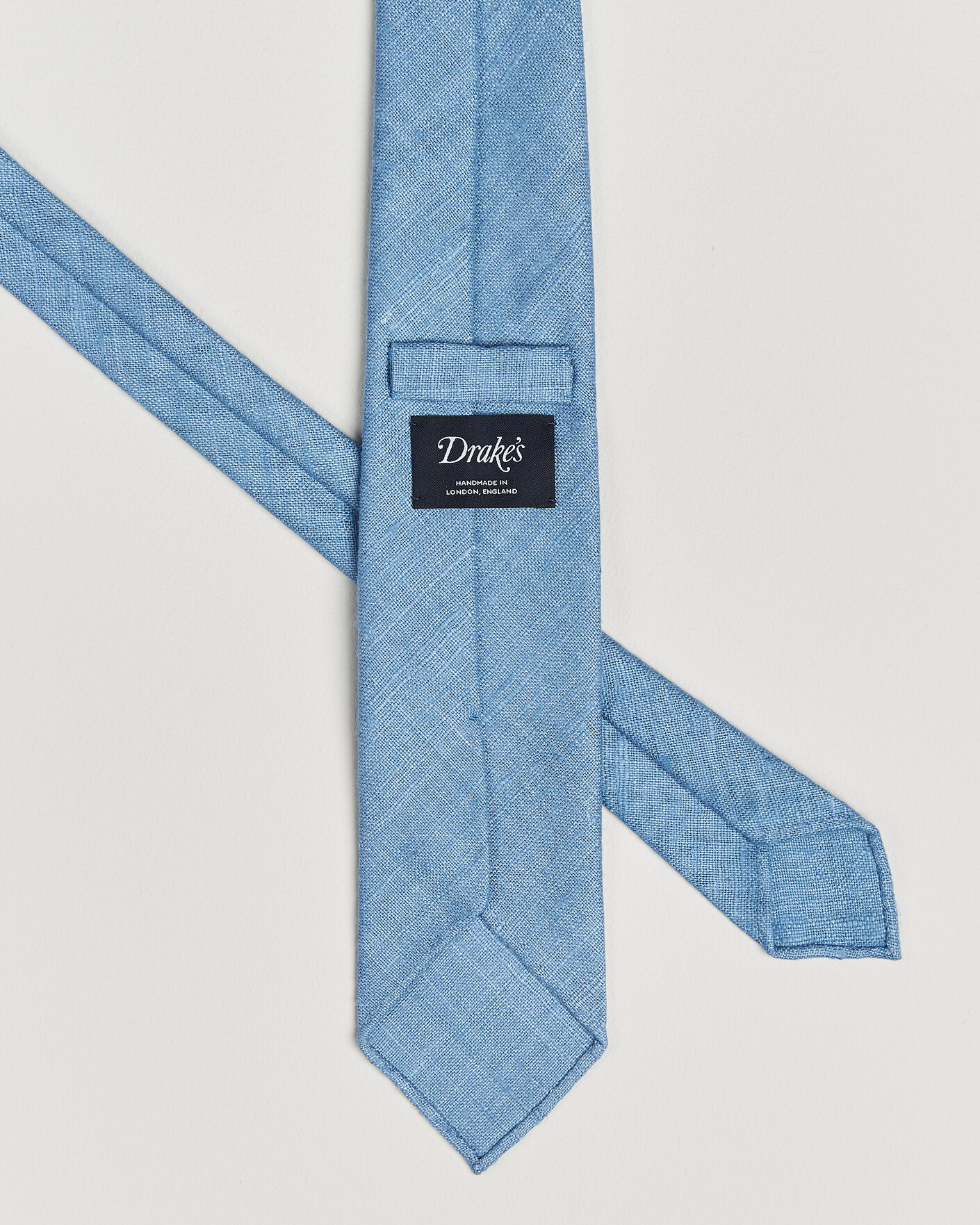Herr | Slipsar | Drake's | Silk Tussah Handrolled Tie Sky Blue