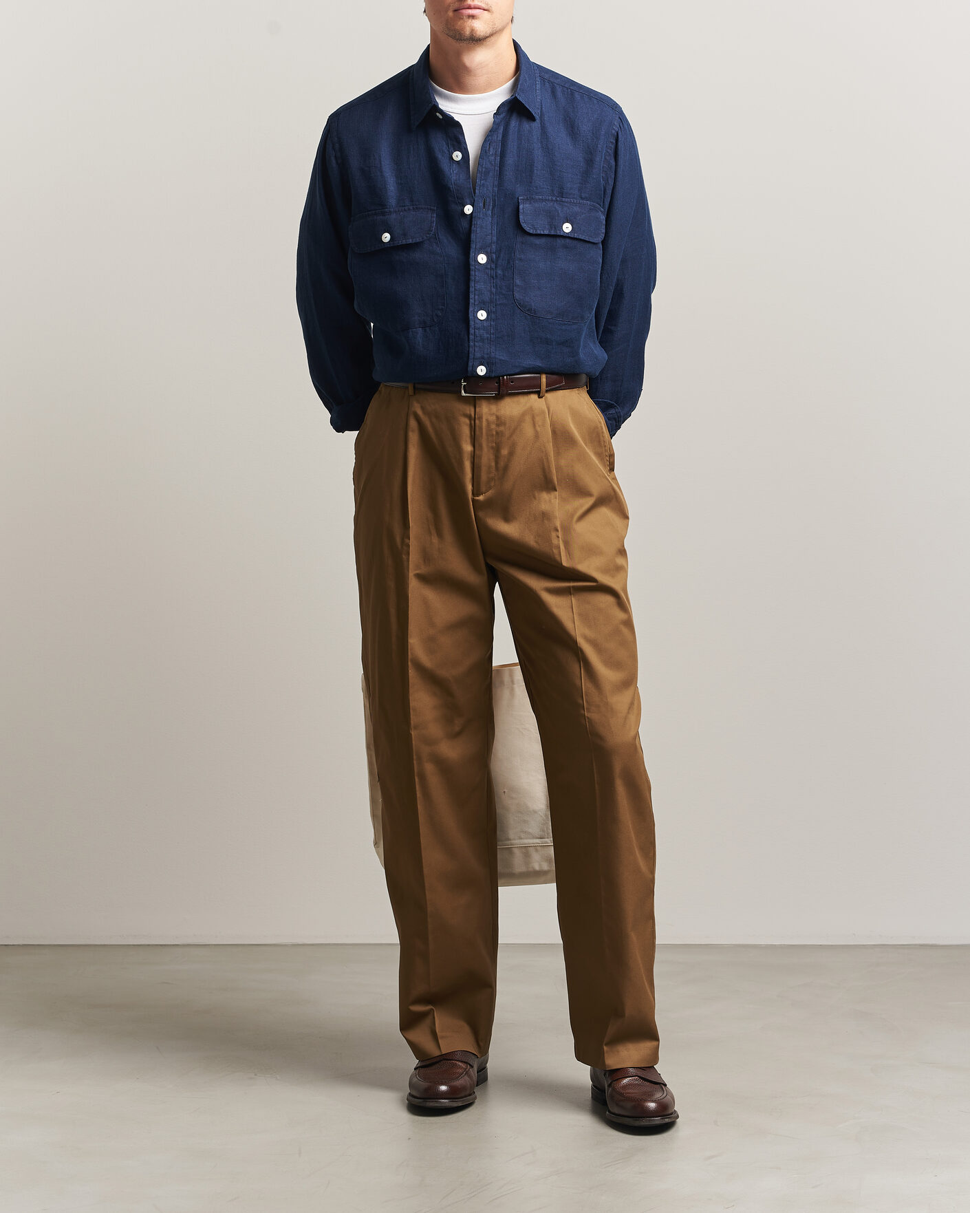 Herr | Skjortor | Drake's | Linen Twill Deep Pocket Work Shirt Navy