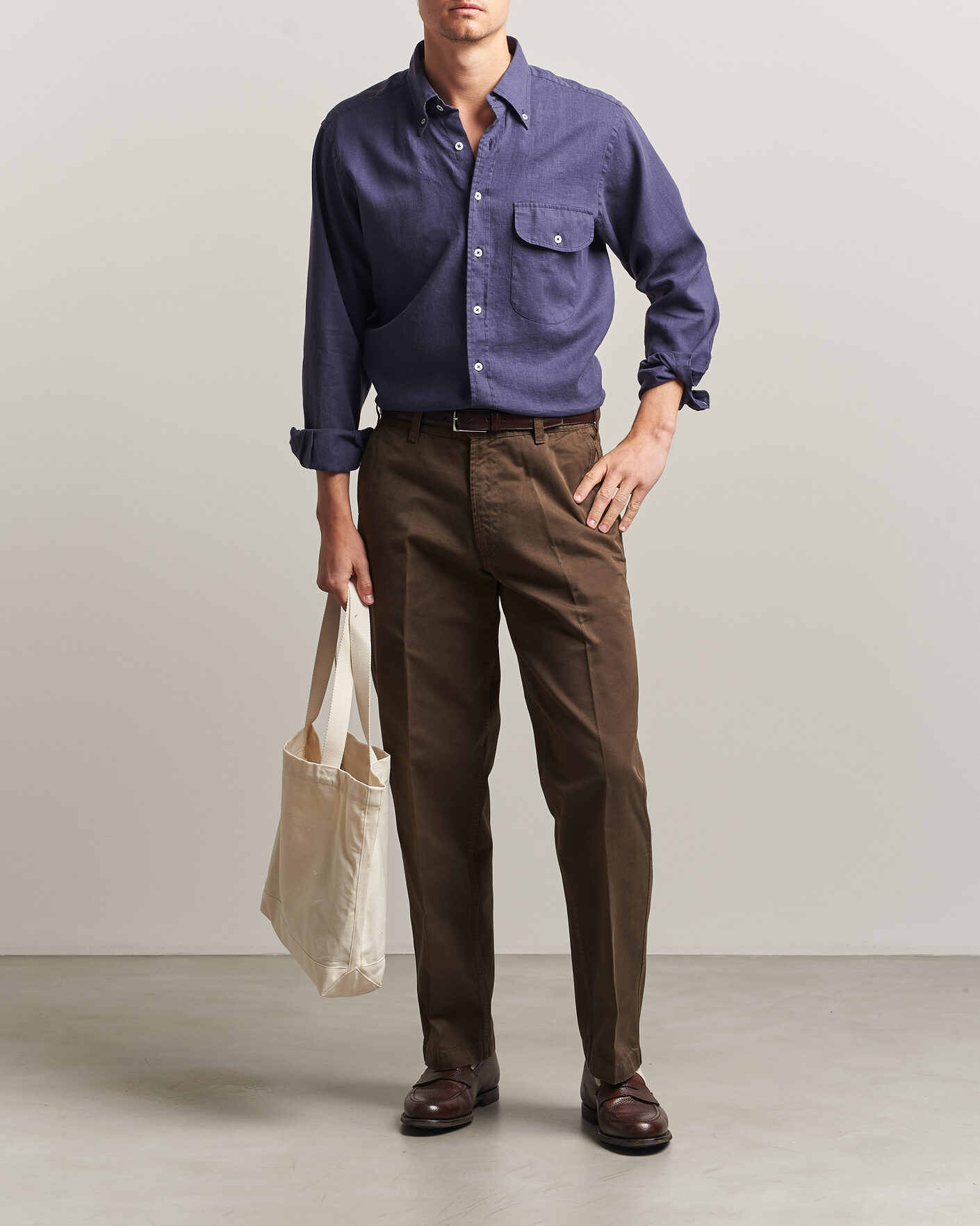 Herr | Skjortor | Drake's | Linen Button Down Curved Pocket Shirt Navy