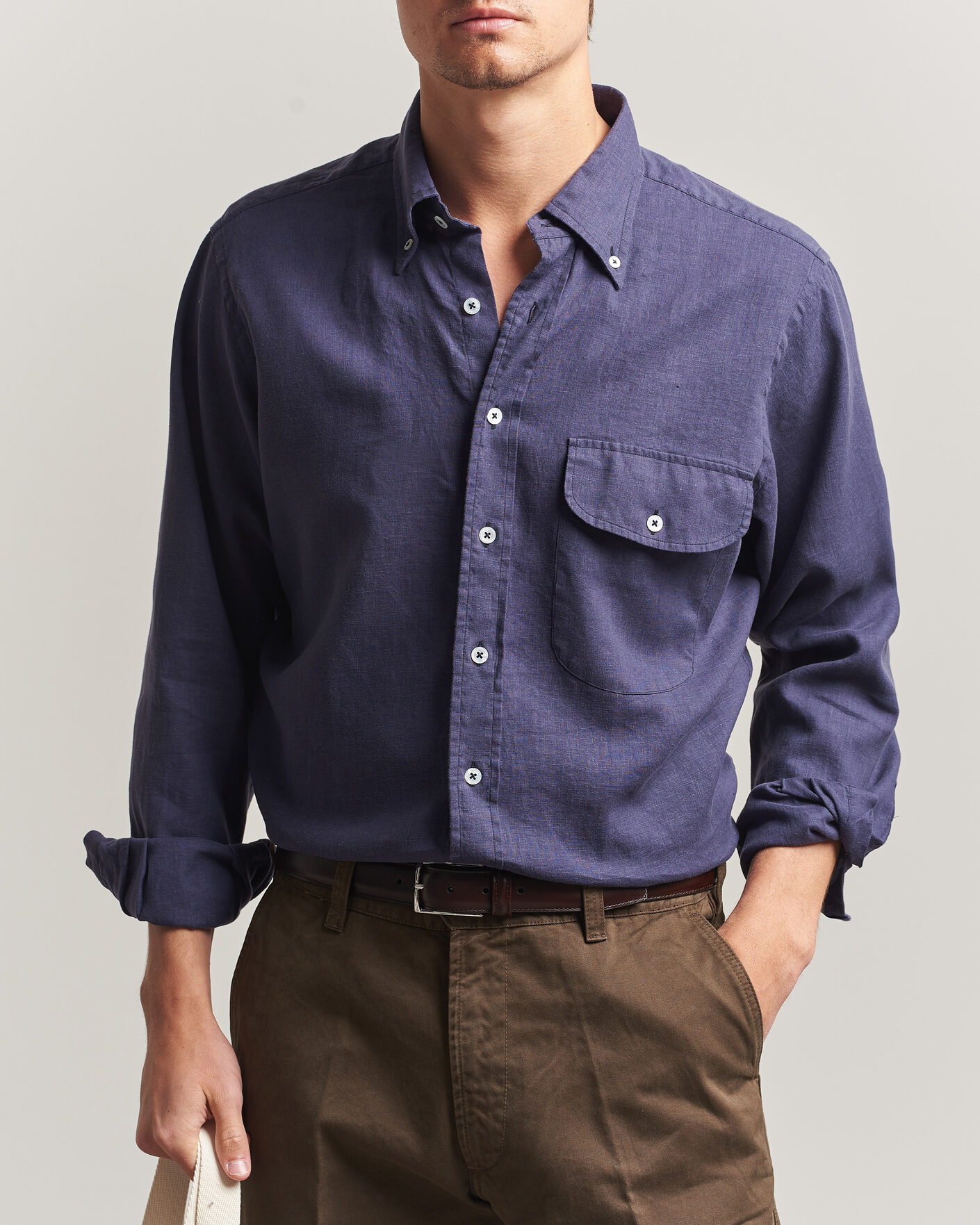 Herr | Skjortor | Drake's | Linen Button Down Curved Pocket Shirt Navy