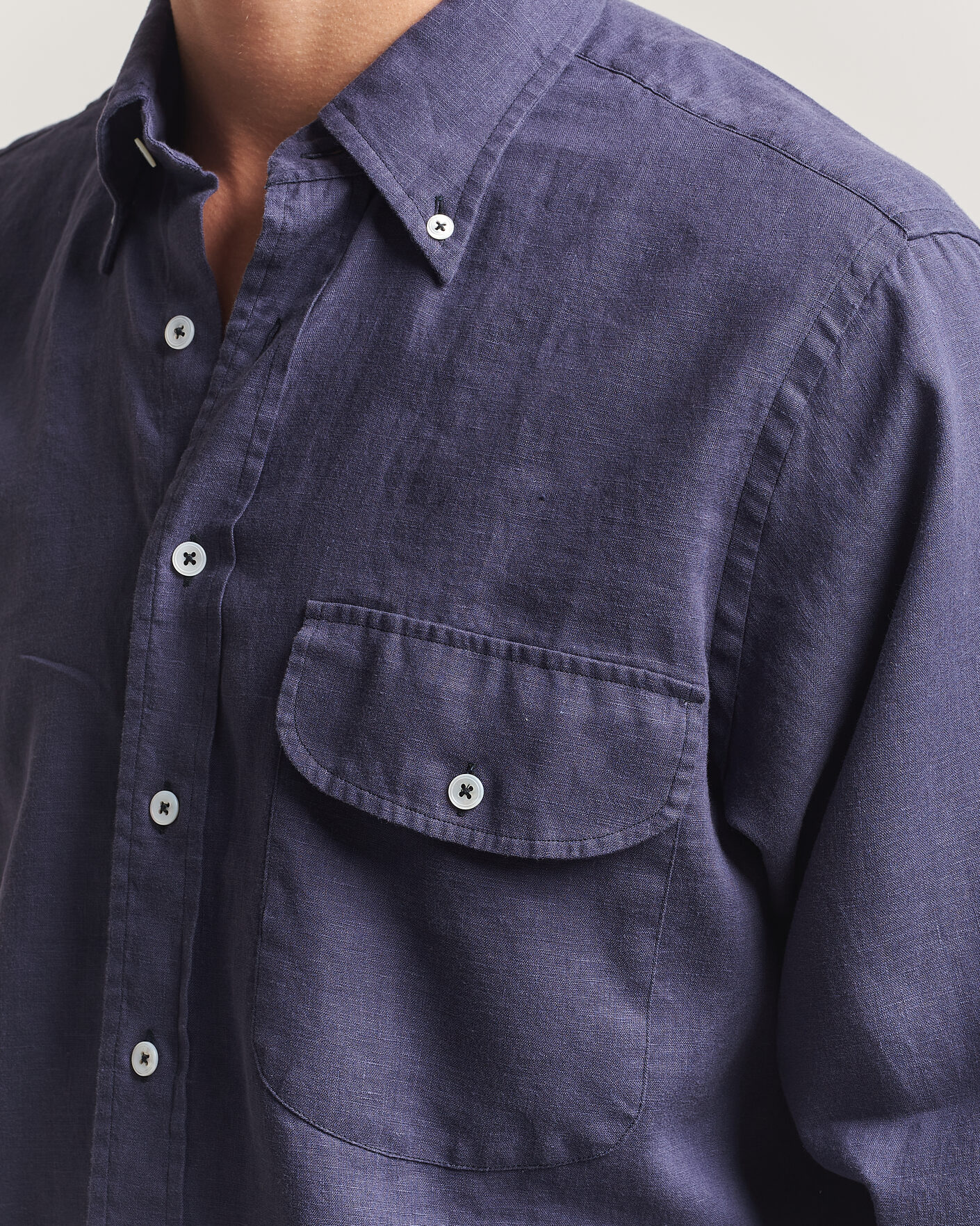 Herr | Skjortor | Drake's | Linen Button Down Curved Pocket Shirt Navy