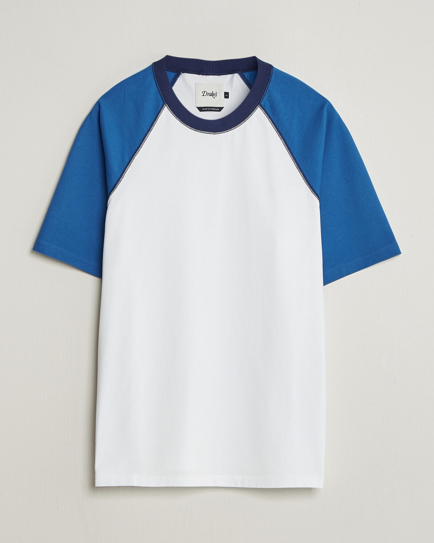 Herr | T-Shirts | Drake's | Two Tone Raglan T-Shirt White/Blue