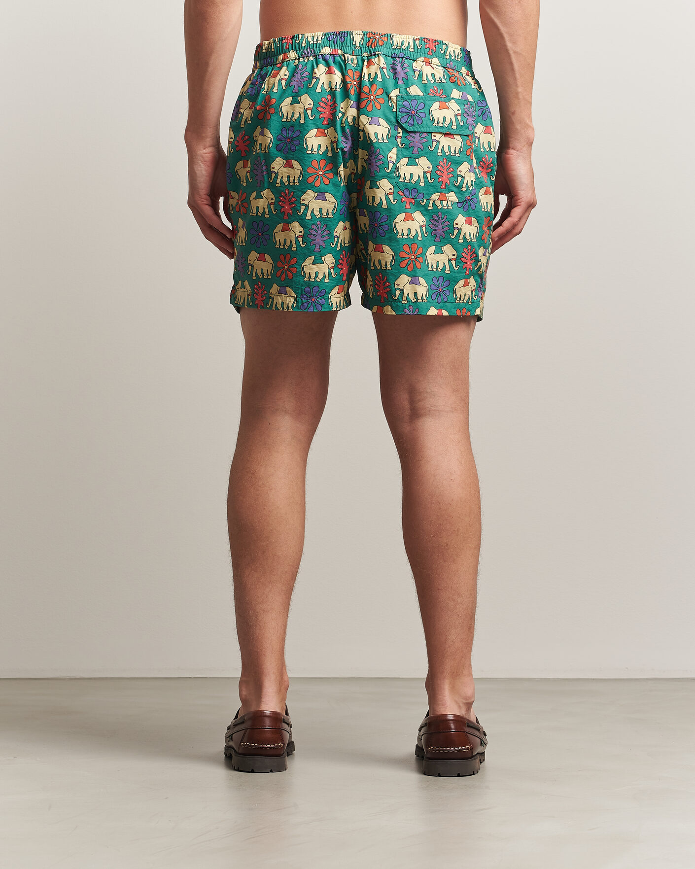Herr | Badbyxor | Drake's | Elephants Drawstring Swimshorts Green