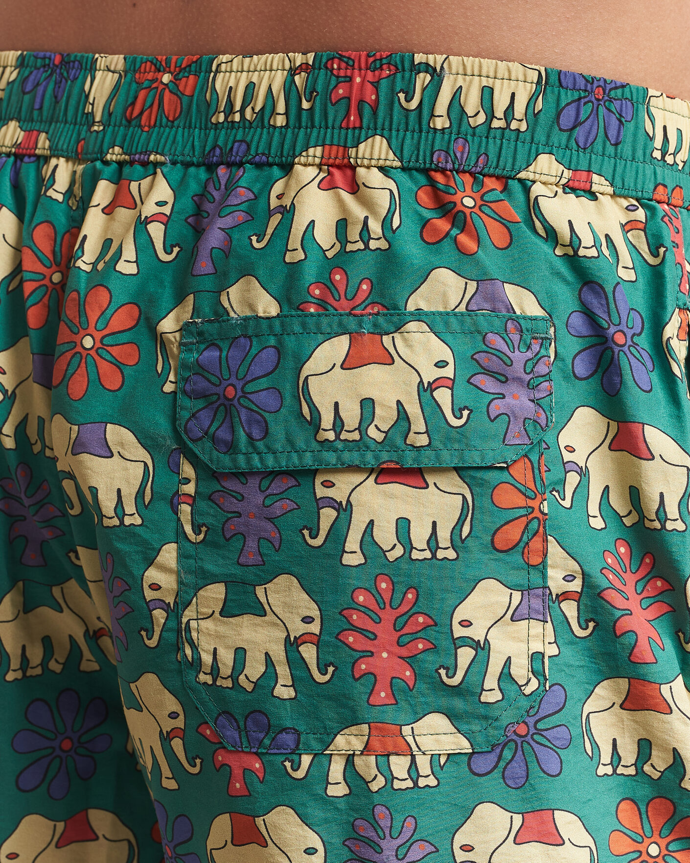 Herr | Badbyxor | Drake's | Elephants Drawstring Swimshorts Green