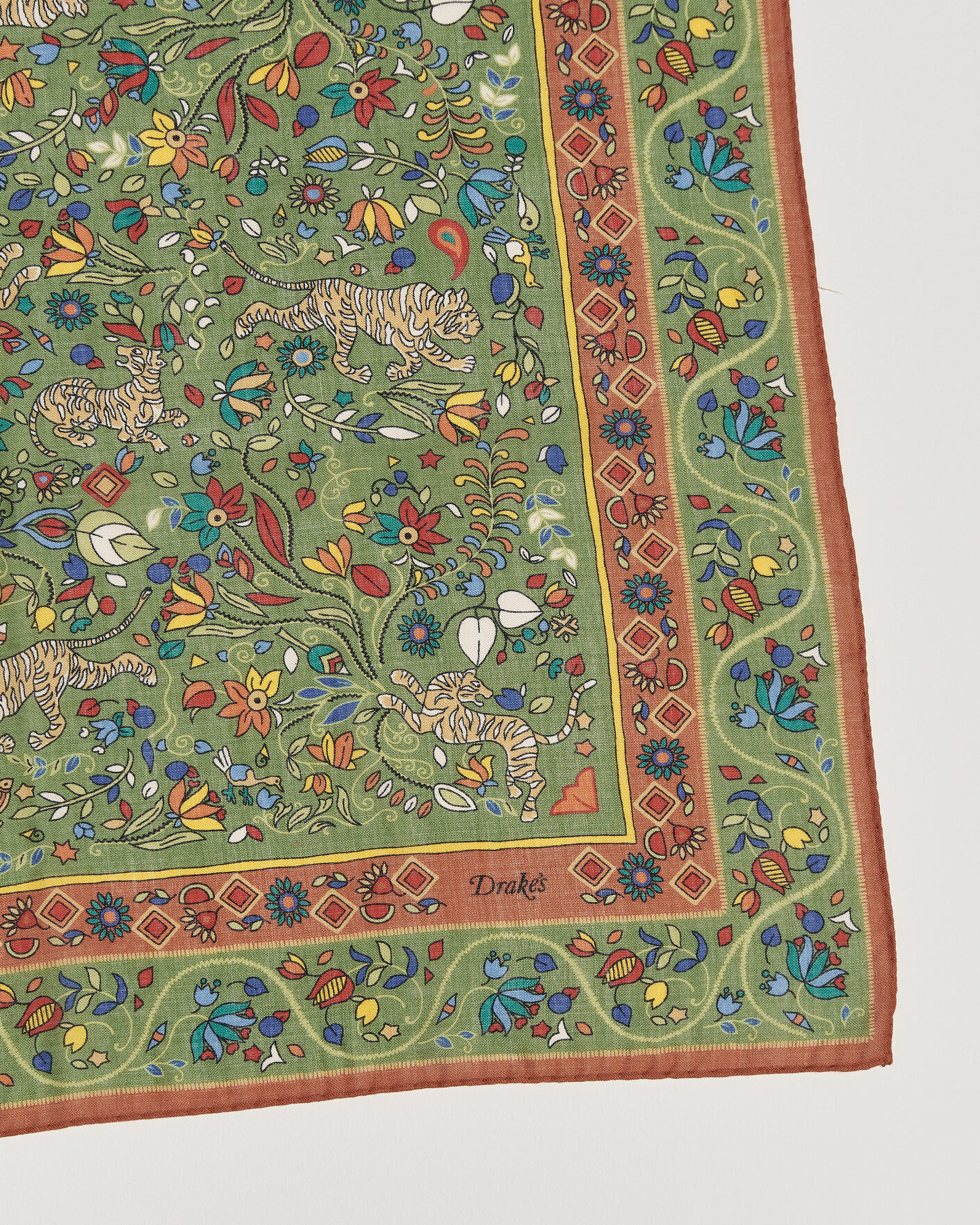 Herr | Scarves | Drake's | Tiger Garden Wool/Silk Bandana Green