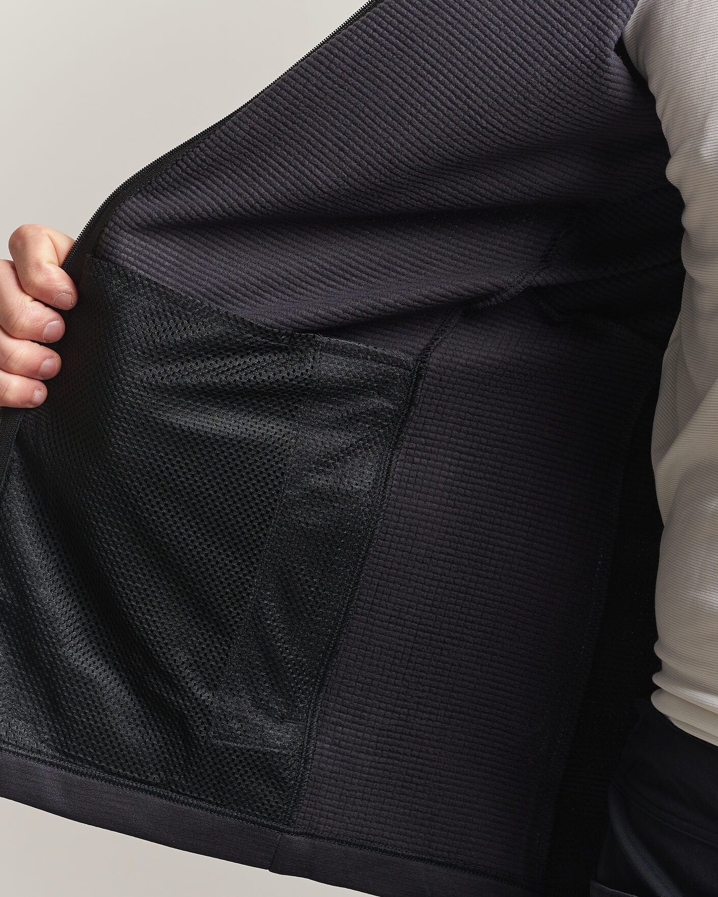 Herr | Tröjor | Haglöfs | Korp Mid Fleece Hood True Black