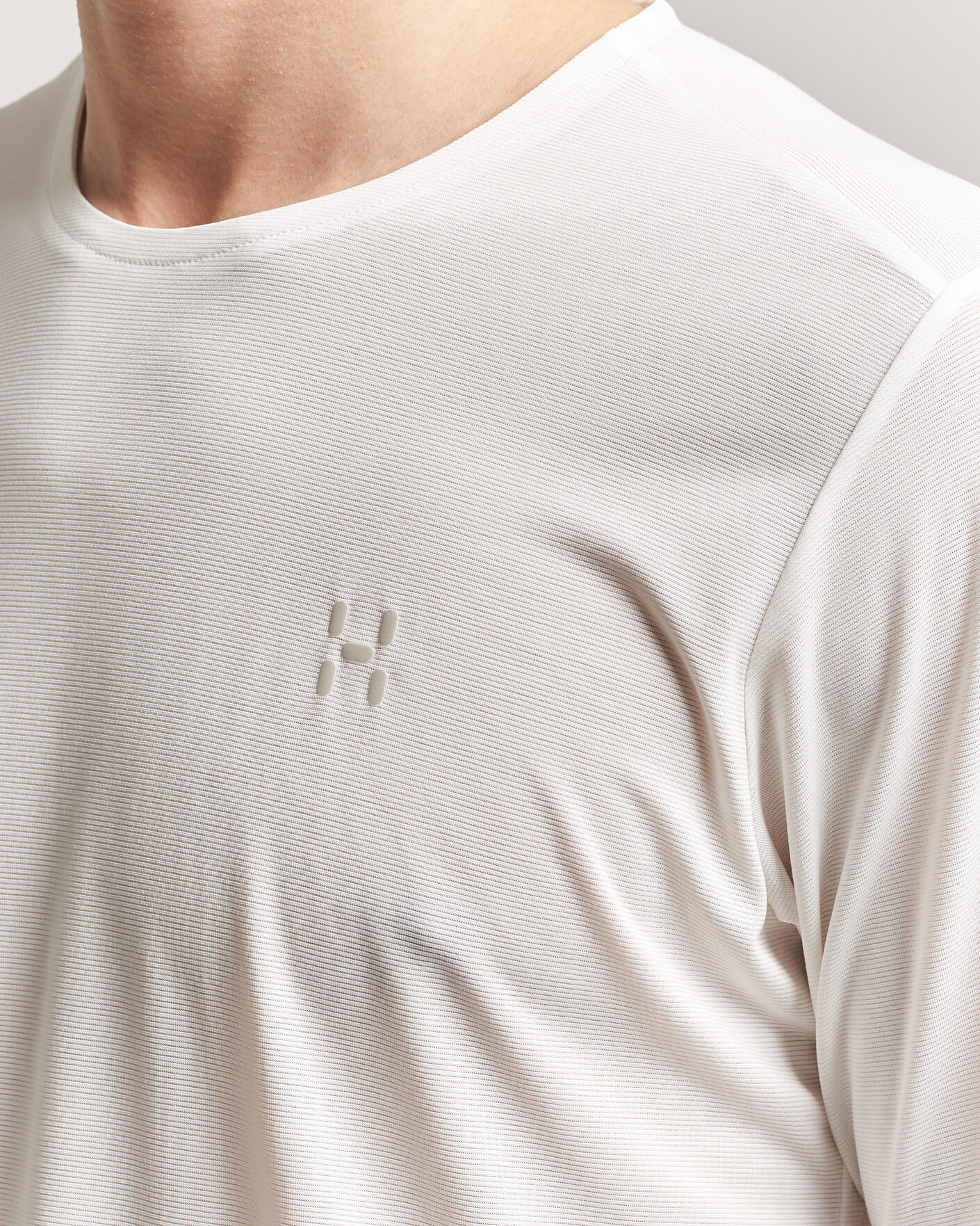 Herr | T-Shirts | Haglöfs | L.I.M Delta T-Shirt Soft White