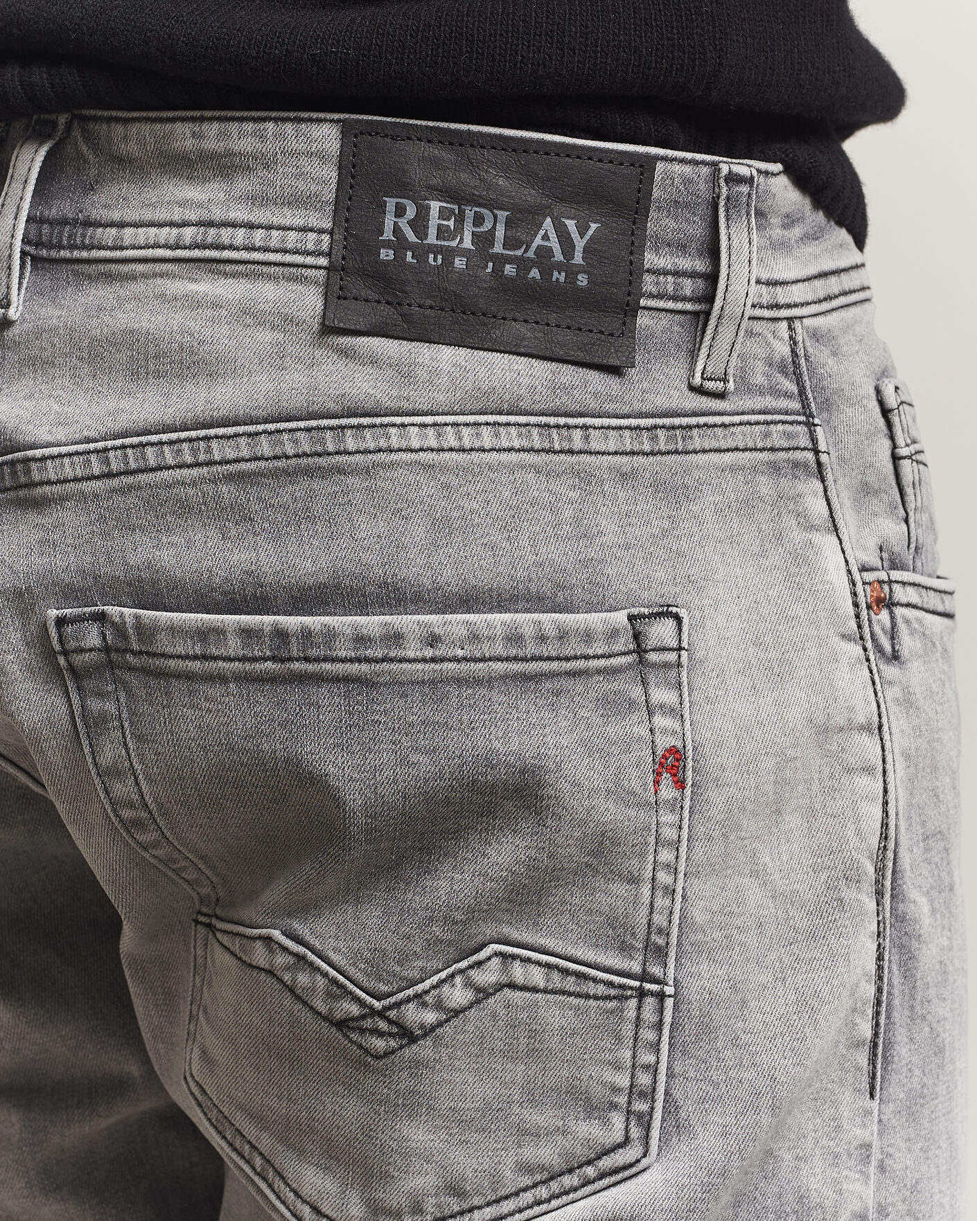 Herr | Byxor | Replay | Rocco Comfort Fit Stretch Eco Plus Jeans Washed Grey