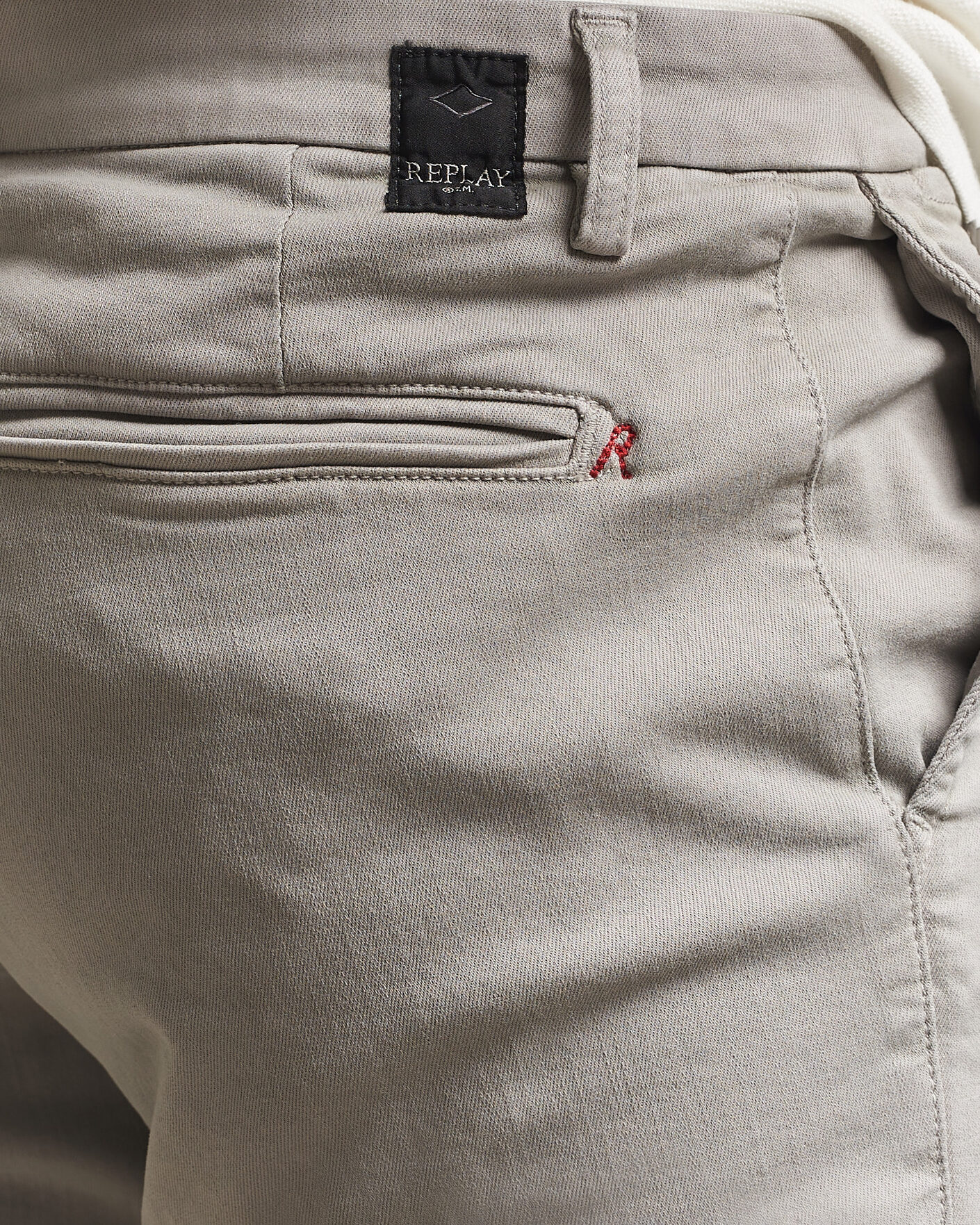Herr | Byxor | Replay | Benni Hyperflex X-Lite Chinos Light Grey