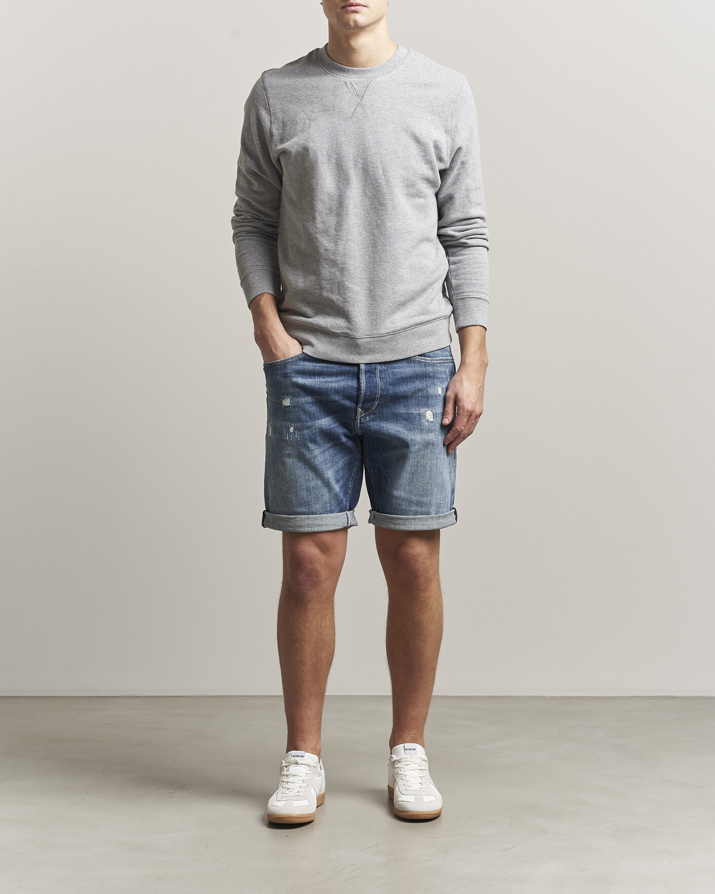 Herr | Shorts | Replay | RBJ981 Shredded Denim Shorts Medium Blue