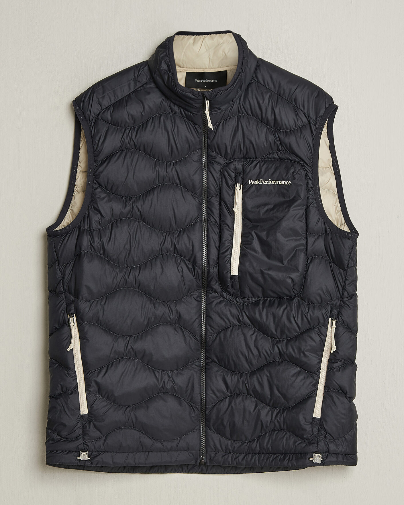 Herr | Västar | Peak Performance | Helium Utility Down Vest Black