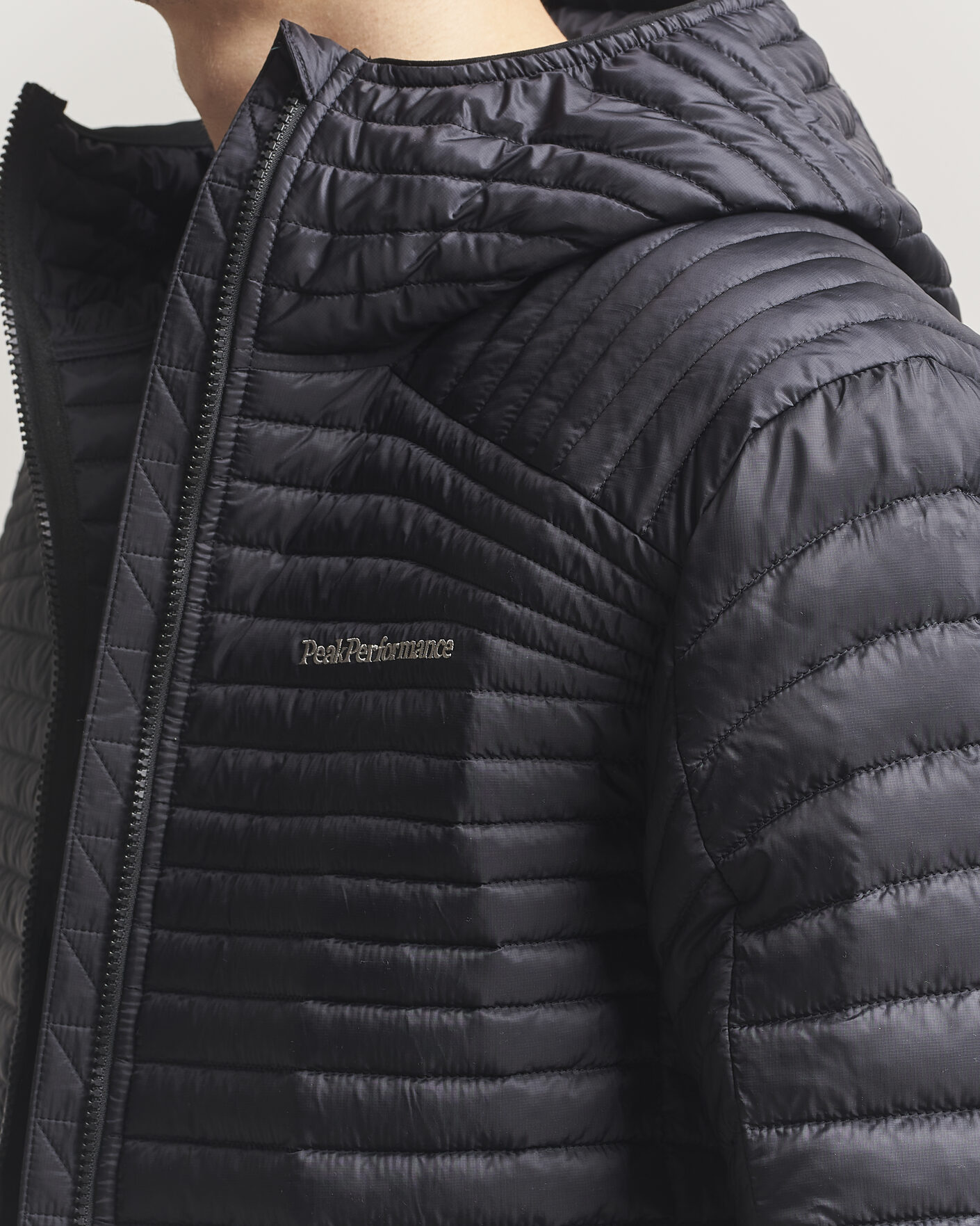 Herr | Jackor | Peak Performance | Monolight Insulated Hooded Jacket Black