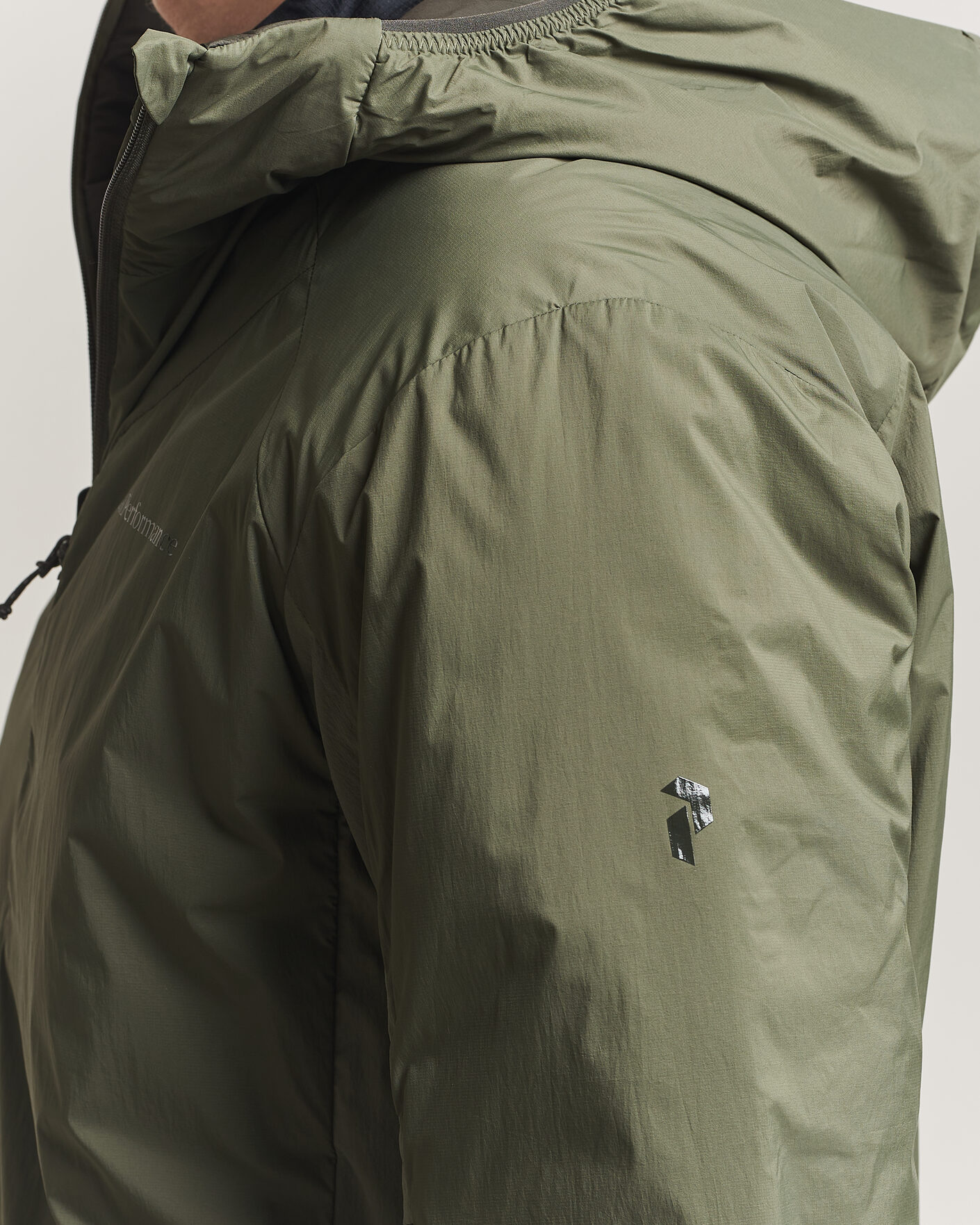 Herr | Jackor | Peak Performance | Freelight Reversible Hooded Jacket Pine Needle