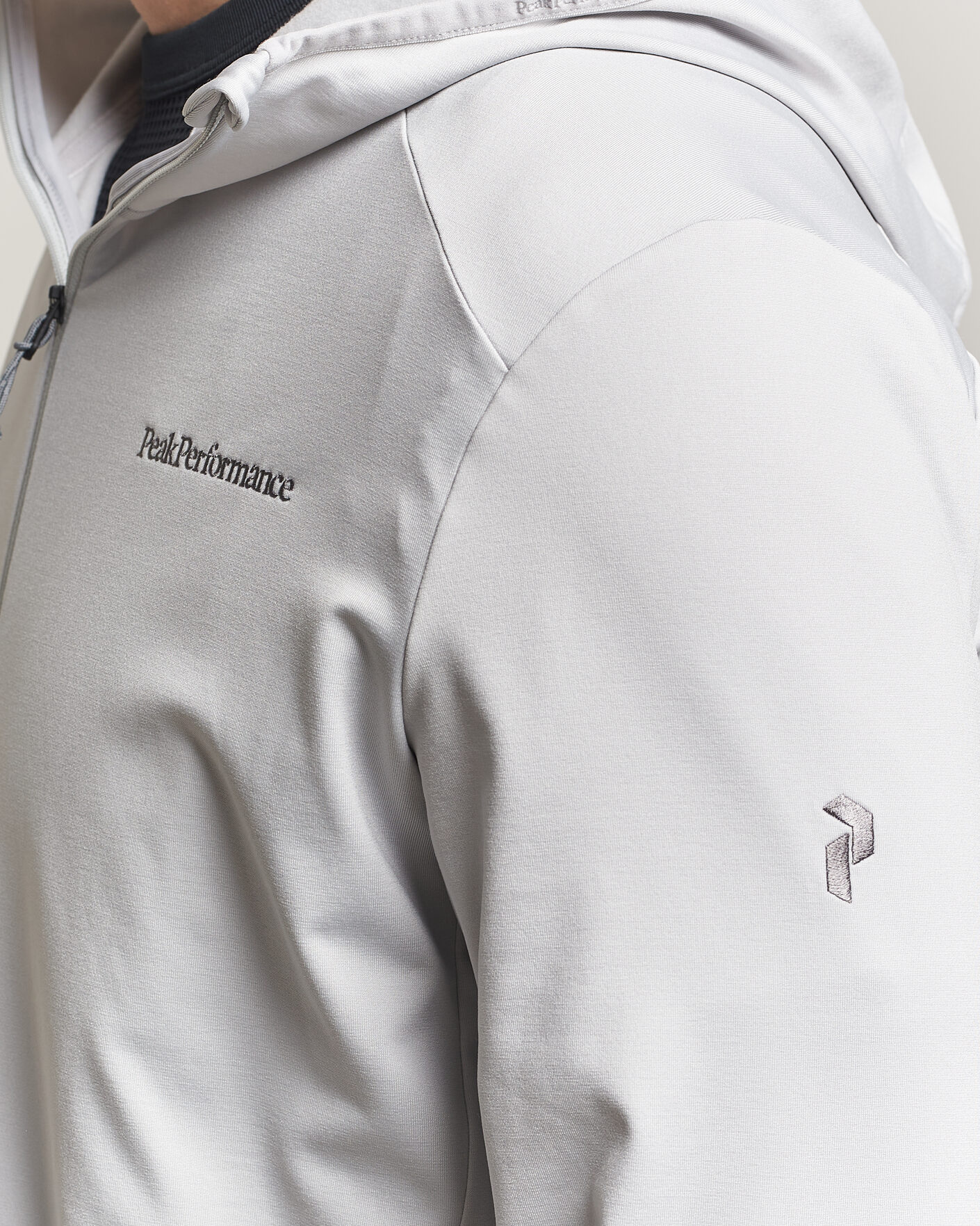Herr | Tröjor | Peak Performance | Light Hooded Full Zip Summit Smoke