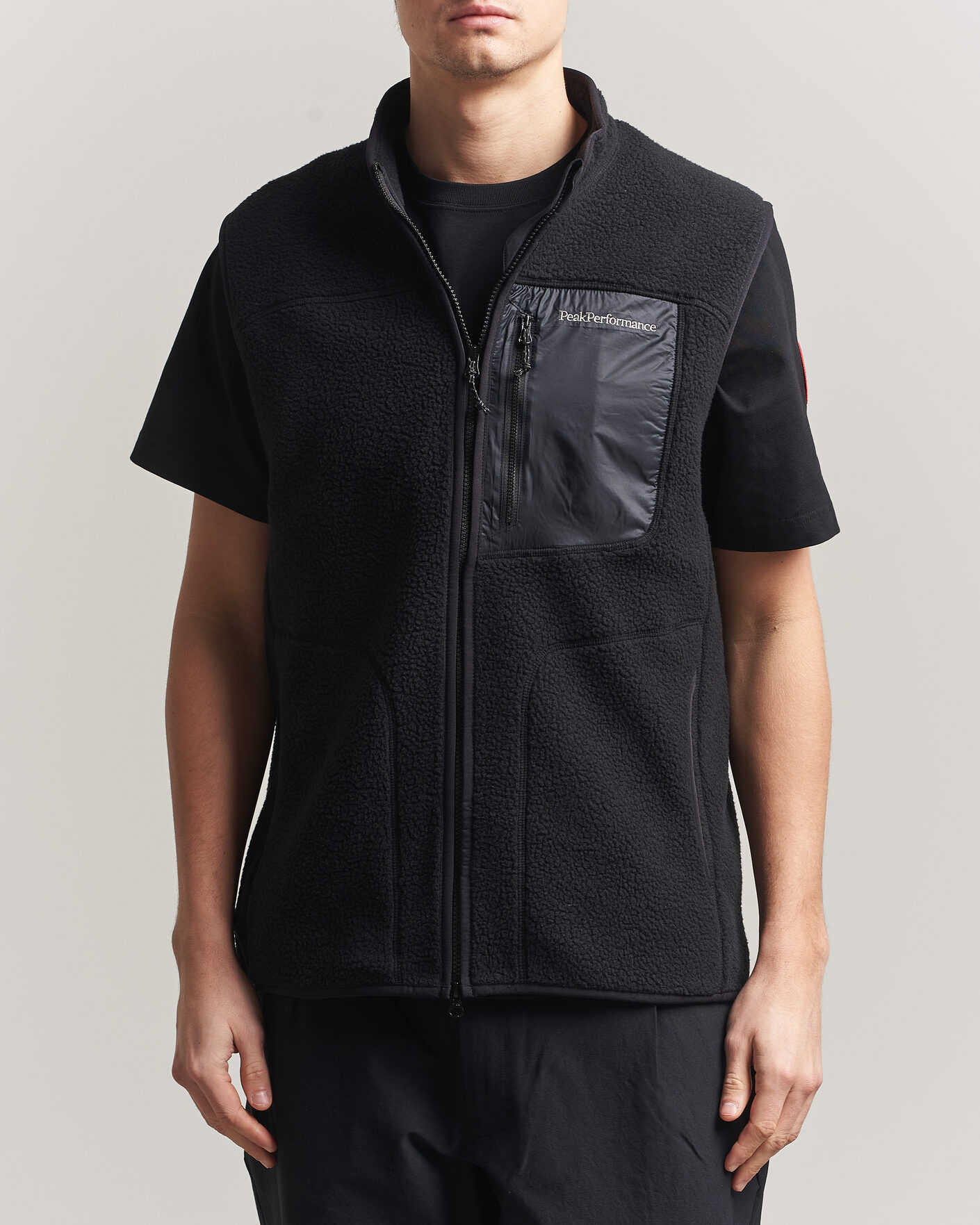 Herr | Västar | Peak Performance | Nature Rush Pile Vest Black