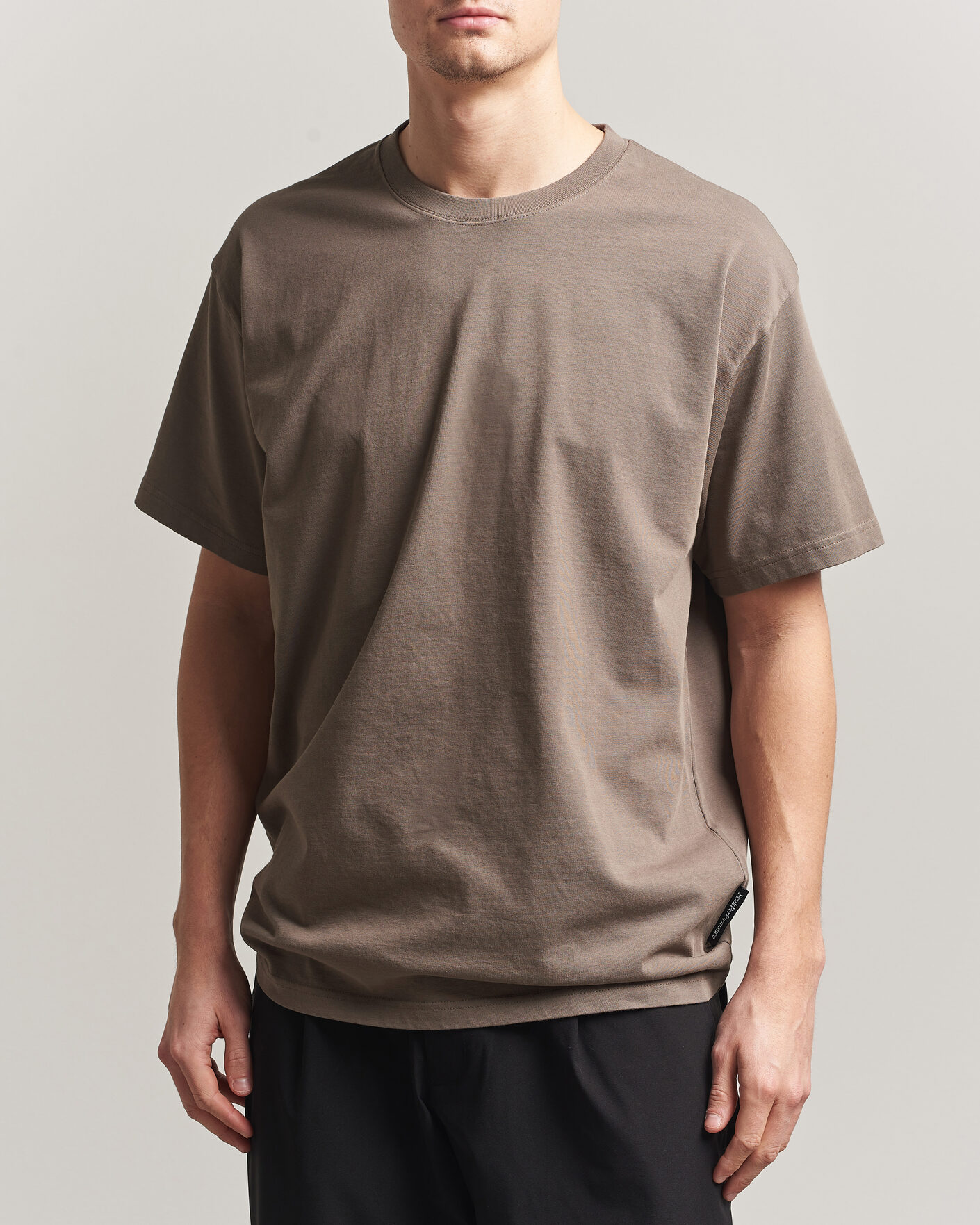 Herr | T-Shirts | Peak Performance | Heavy Cotton T-Shirt Terrian Tan