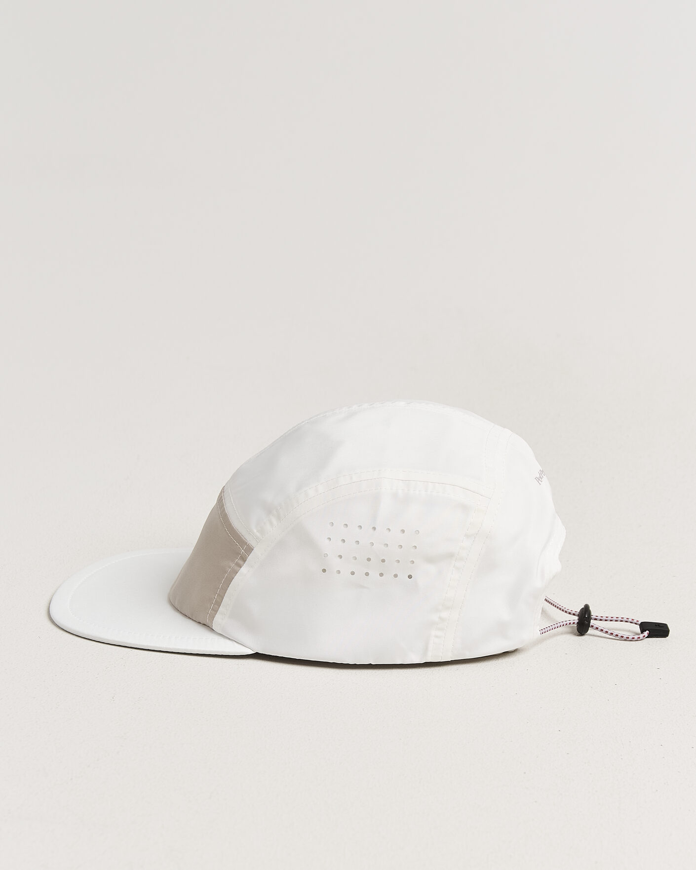 Herr | Hattar & kepsar | Peak Performance | Lightweight Cap White/Sand Fog