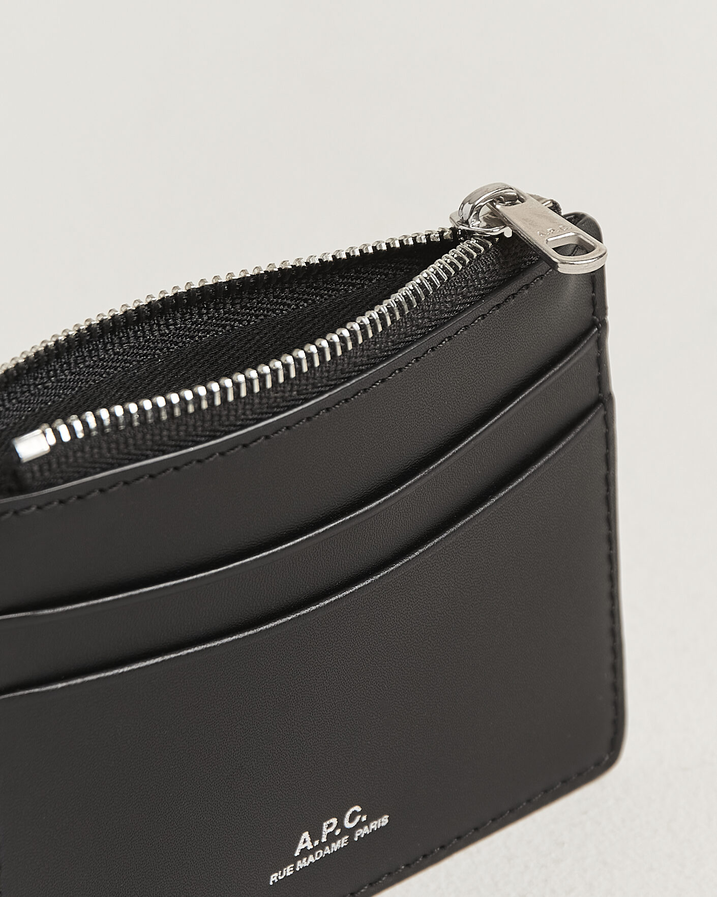 Herr | Plånböcker | A.P.C. | Zip Calf Leather Card Holder Black