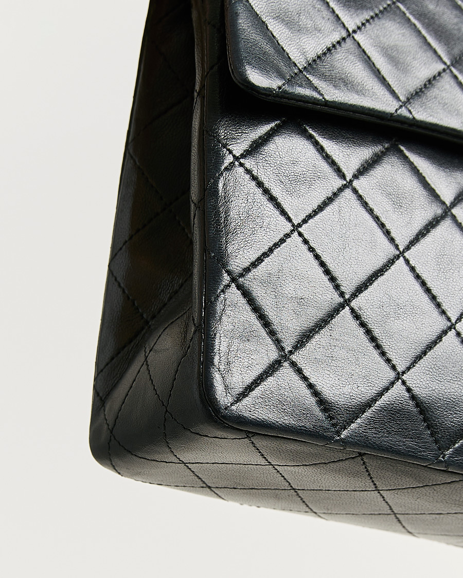 Herr | Pre-Owned & Vintage Bags | Chanel Pre-Owned | Single Flap Bag Lambskin Black