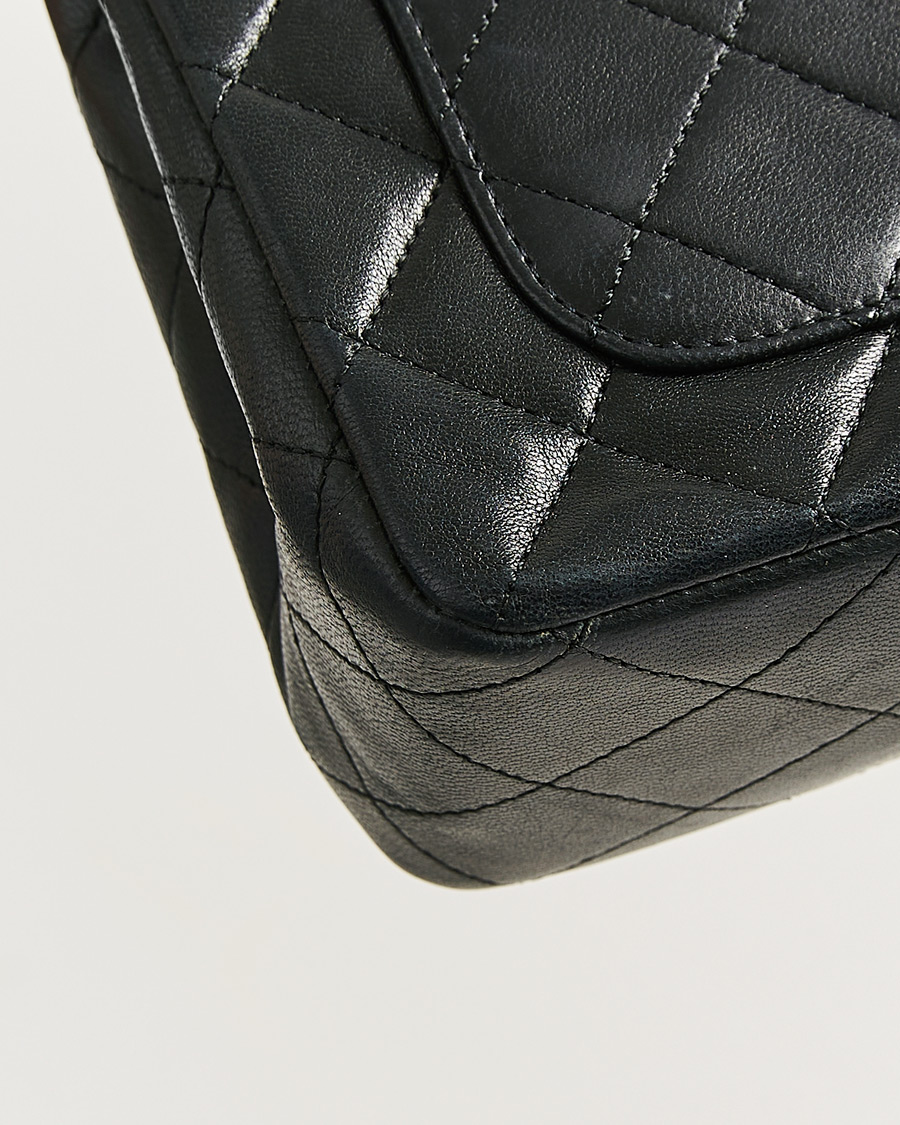 Herr | Pre-Owned & Vintage Bags | Chanel Pre-Owned | Classic Double Flap Small Lamskin Black