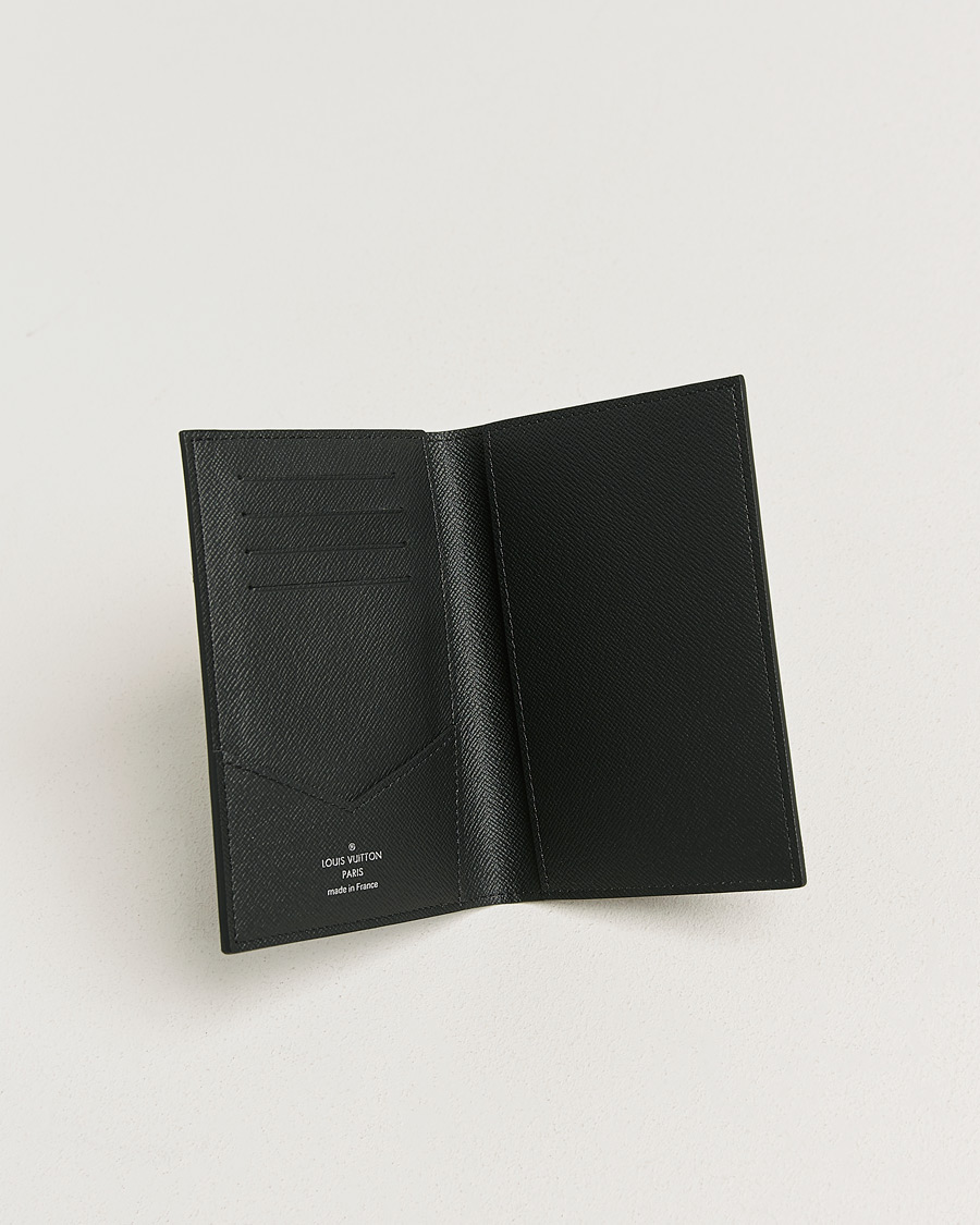 Herr | Pre-Owned & Vintage Bags | Louis Vuitton Pre-Owned | Passport Cover Monogram Eclipse