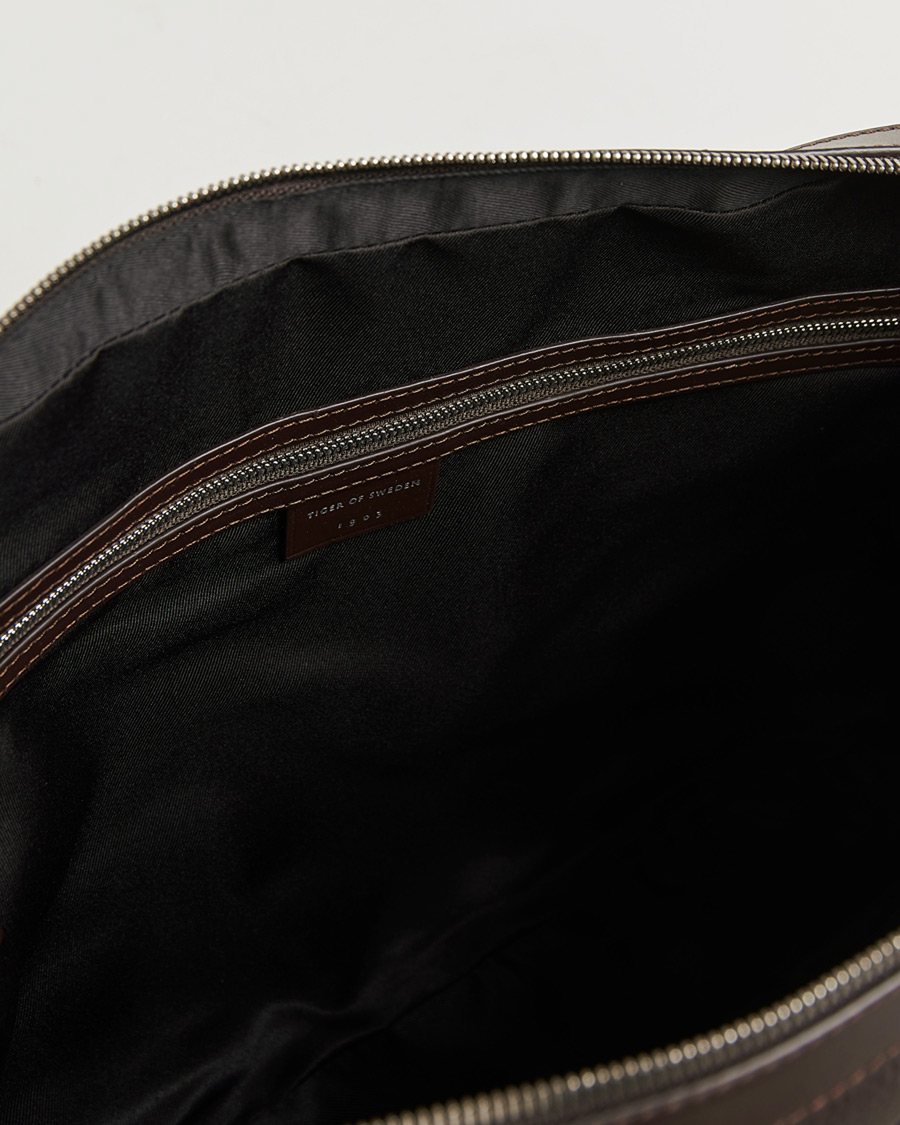 Herr | Väskor | Tiger of Sweden | Bosun Grained Leather Briefcase Dark Brown