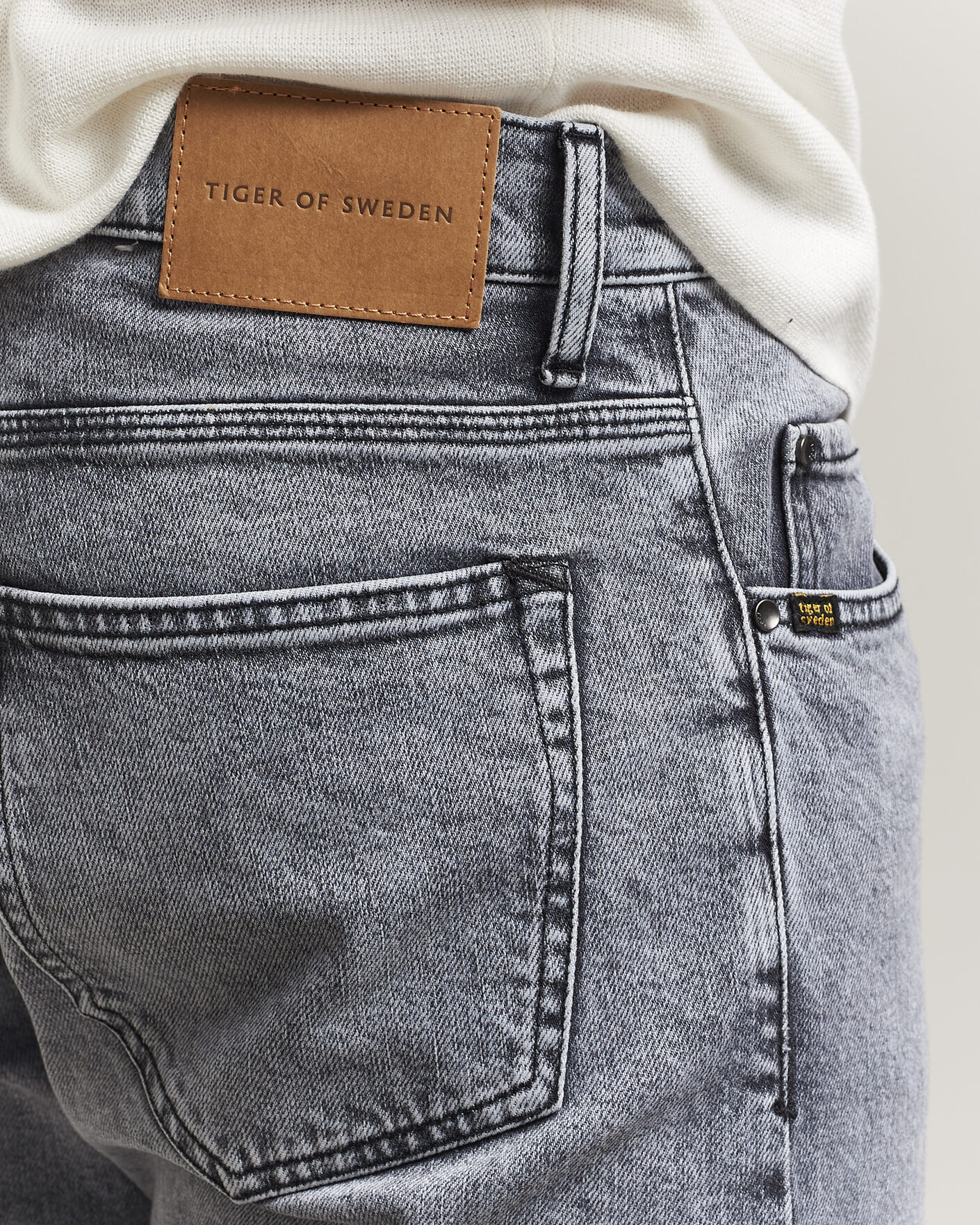 Herr | Jeans | Tiger of Sweden | Pistolero Jeans Washed Grey