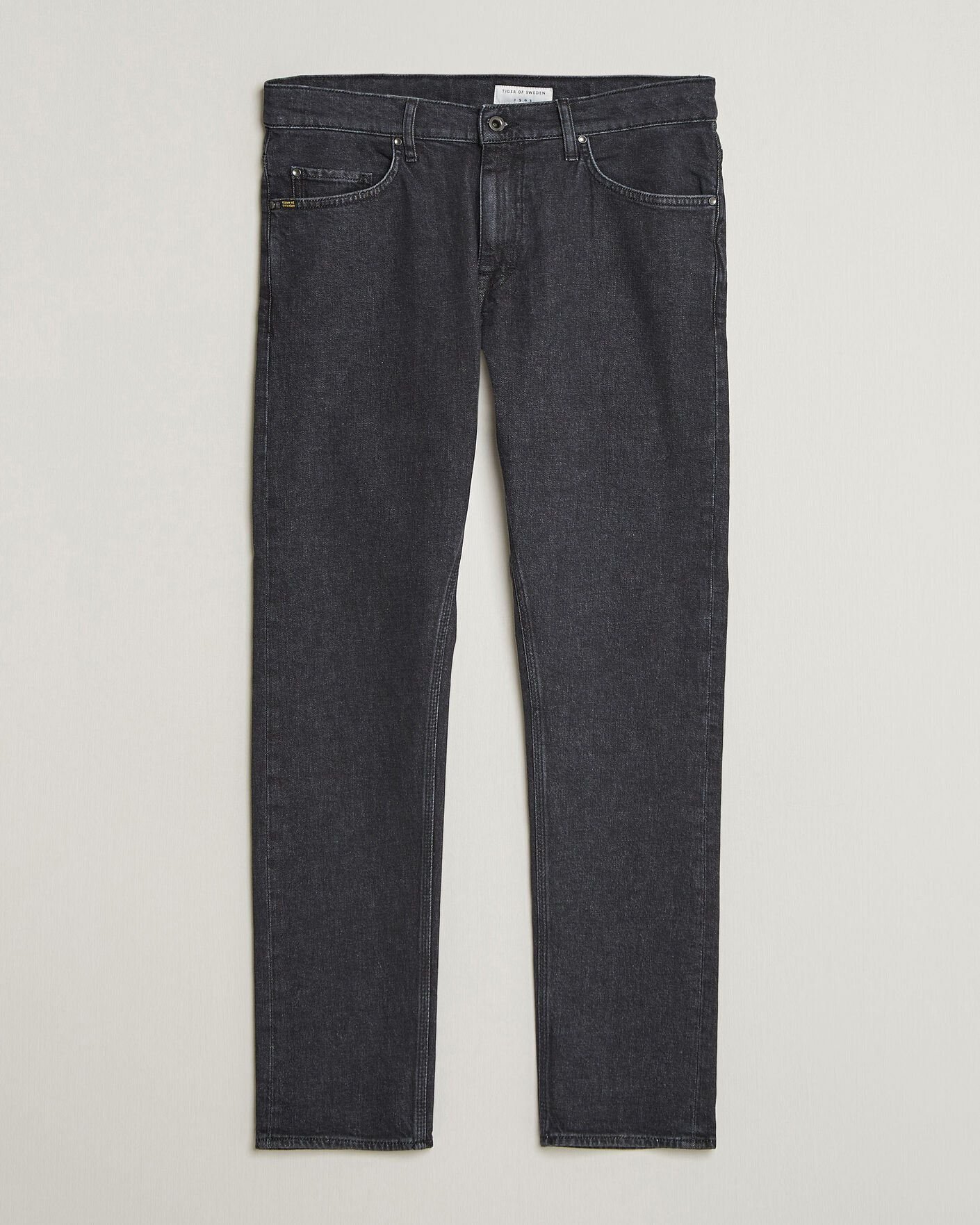 Herr | Byxor | Tiger of Sweden | Pistolero Jeans Washed Black