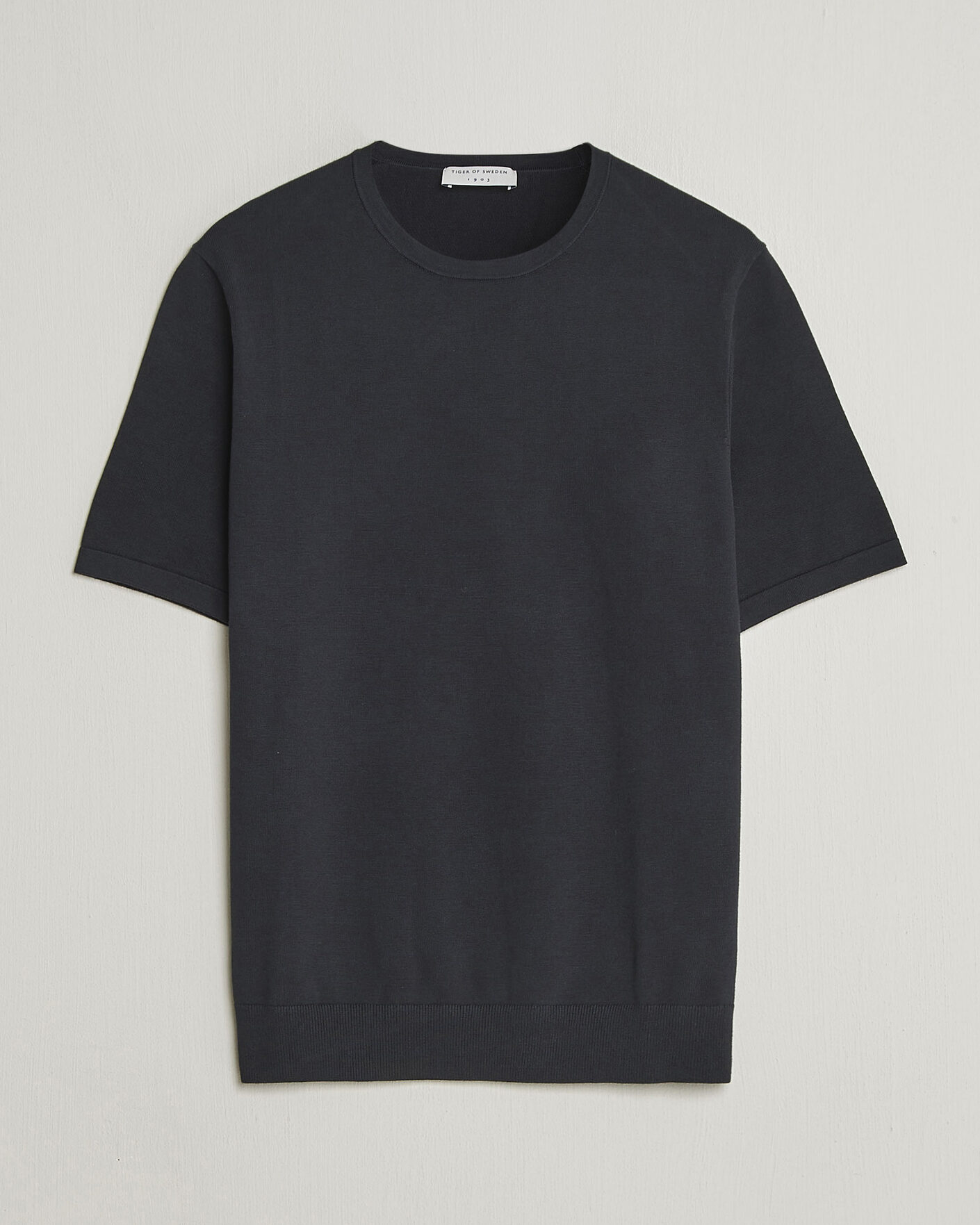 Herr | T-Shirts | Tiger of Sweden | Connor Cotton Knitted T-Shirt Light Ink