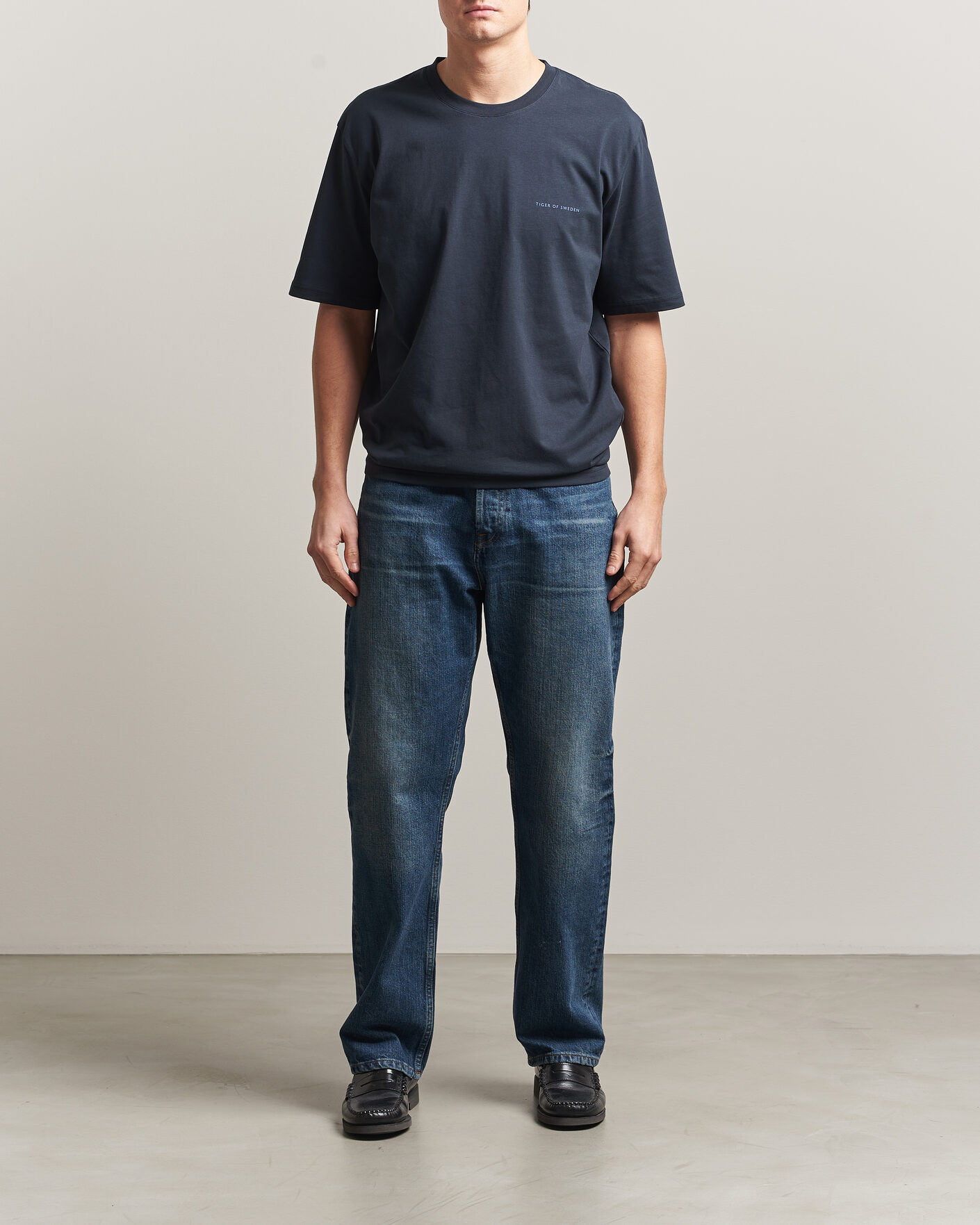 Herr | T-Shirts | Tiger of Sweden | Pro Logo Crew Neck T-Shirt Light Ink