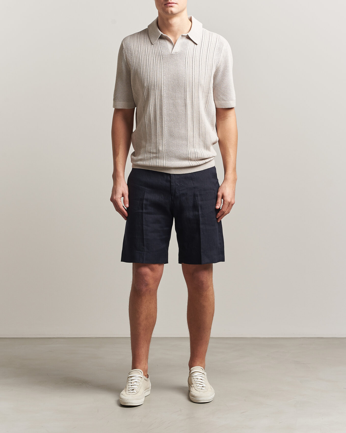 Herr | Shorts | Tiger of Sweden | Troy Pleated Linen Shorts Midnight Blue